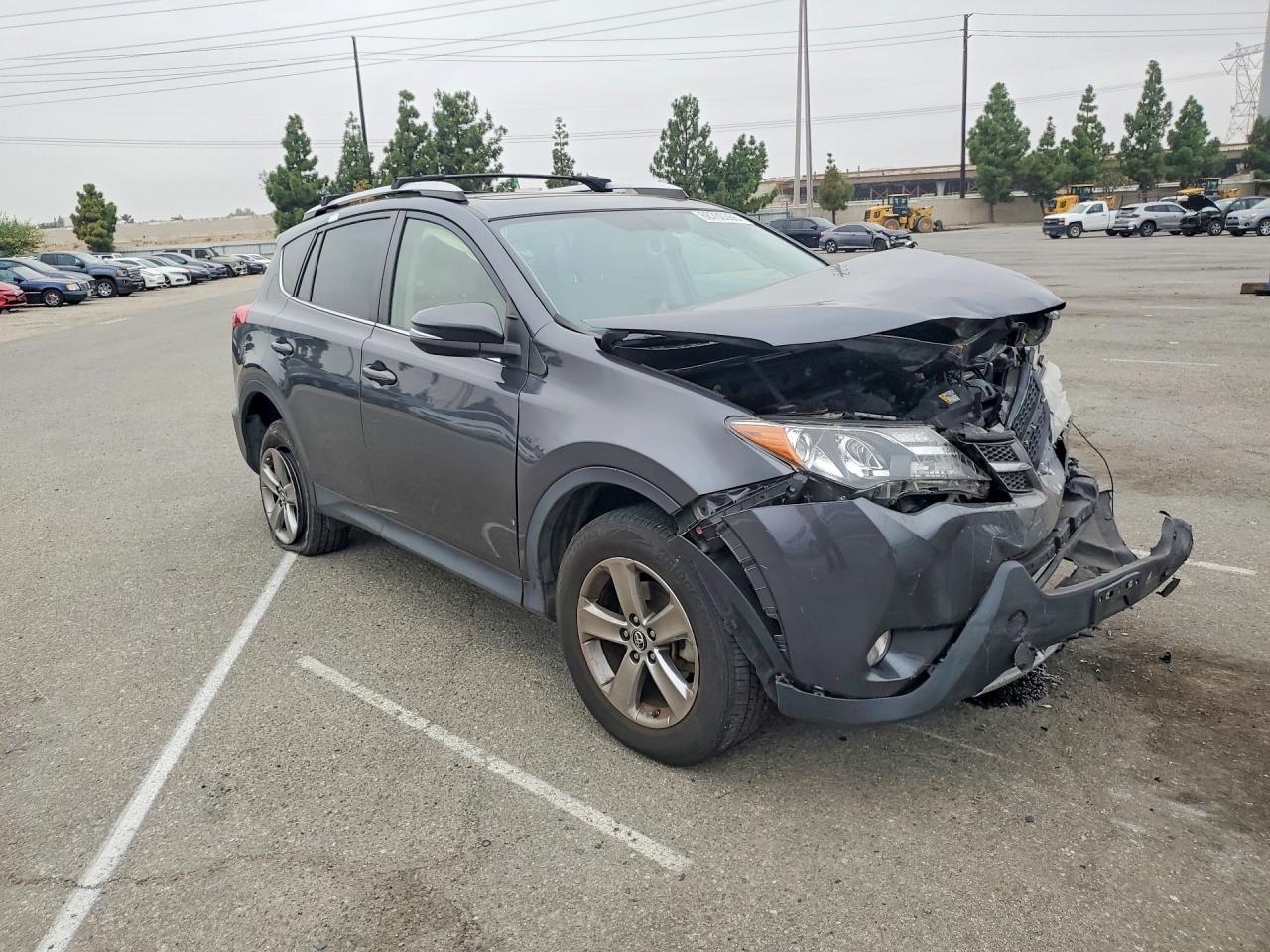 2015 Toyota RAV4, Xle