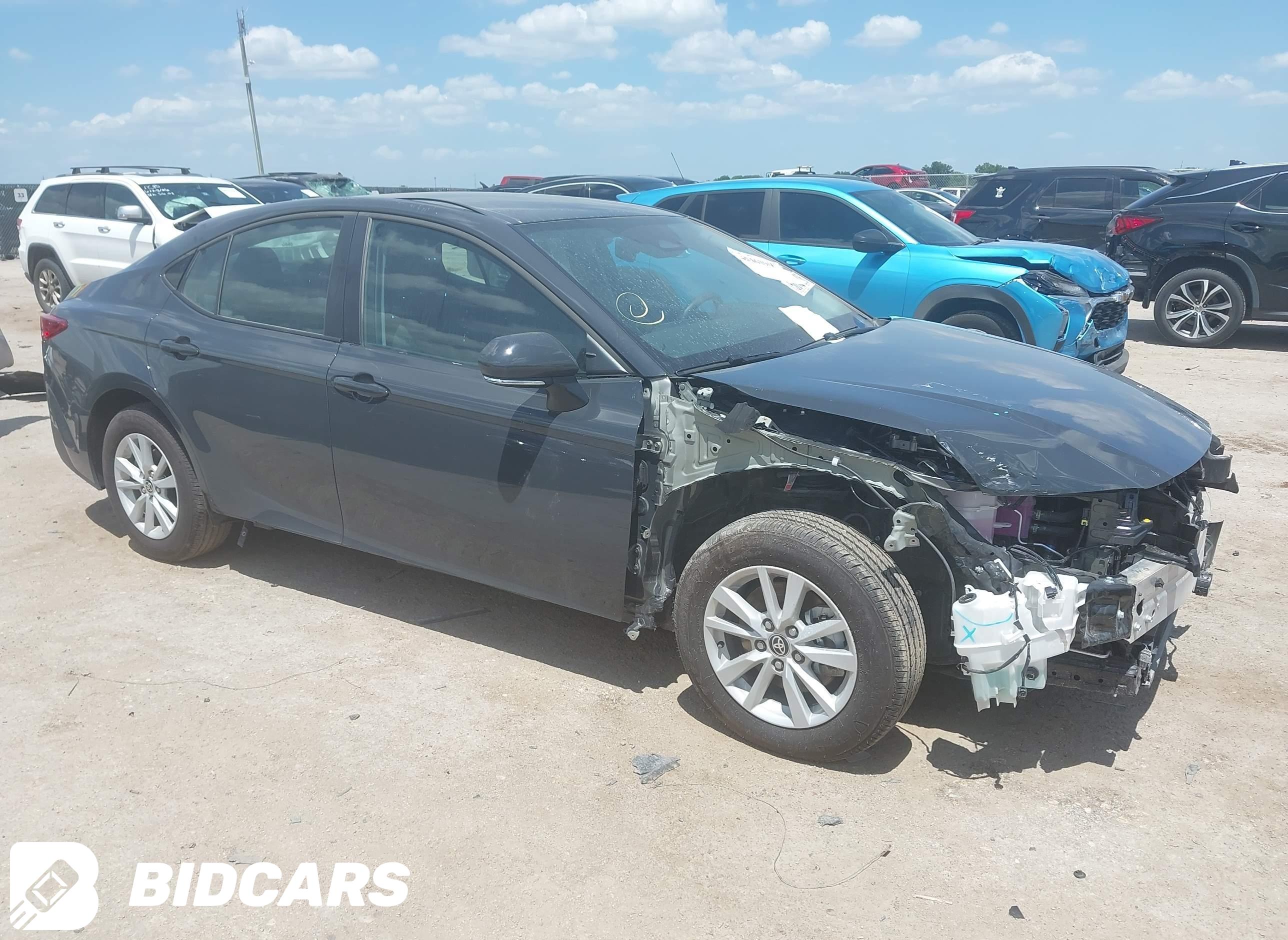 2026 Toyota Camry, LE