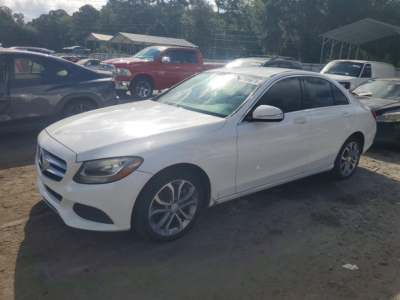 2015 Mercedes-Benz C-Class, 3...