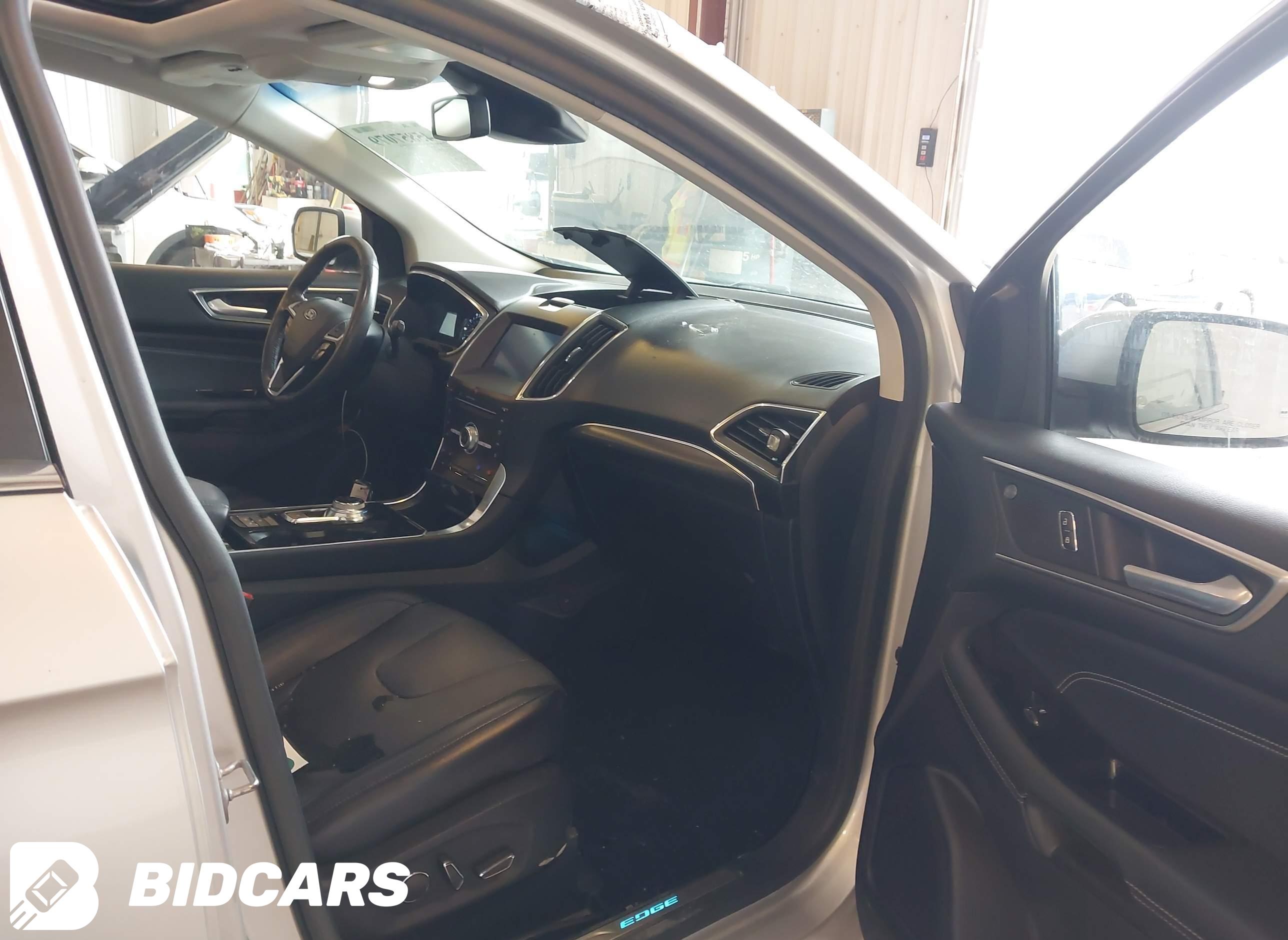 2019 Ford Edge, Titanium