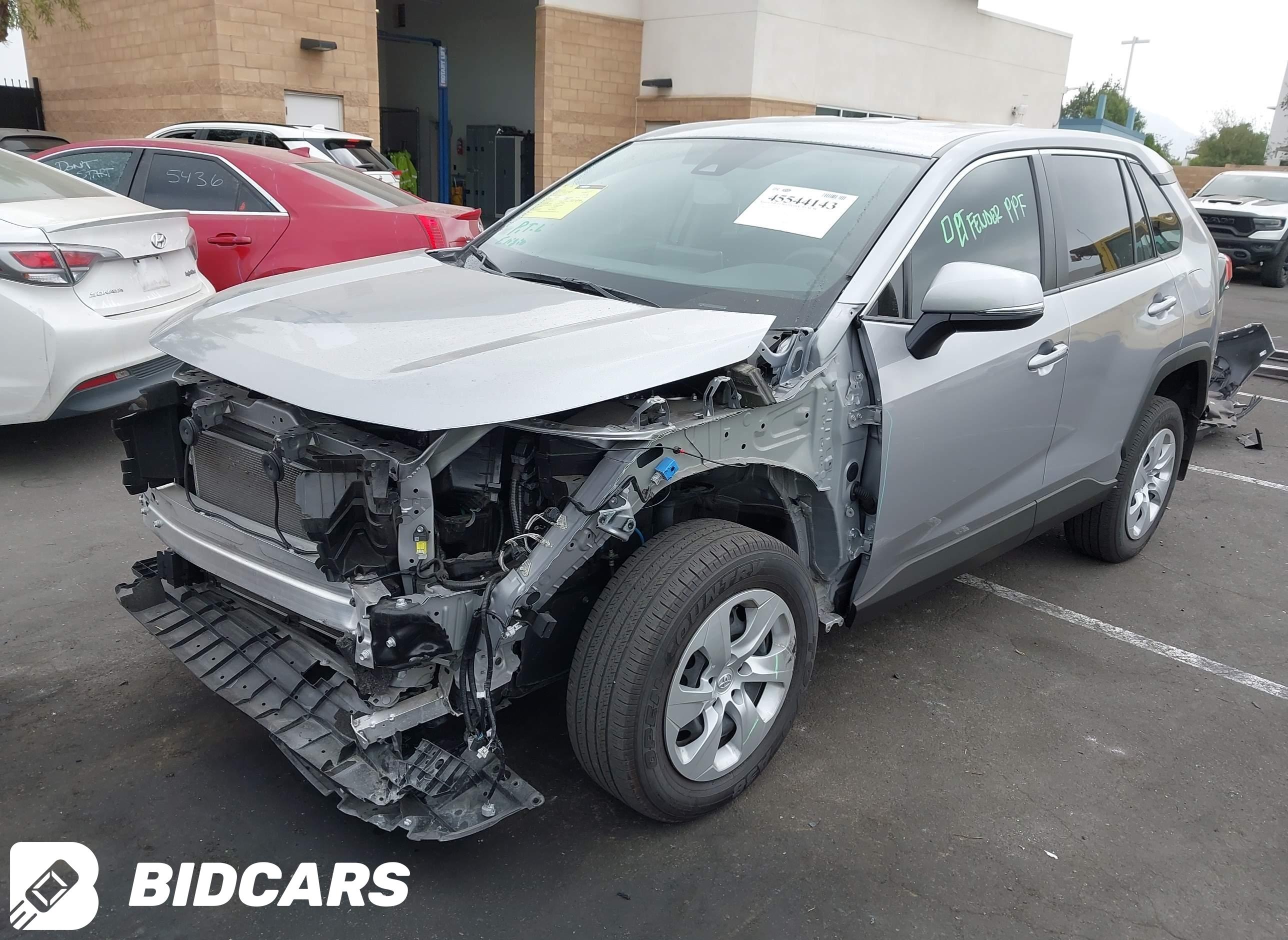 2025 Toyota RAV4, LE