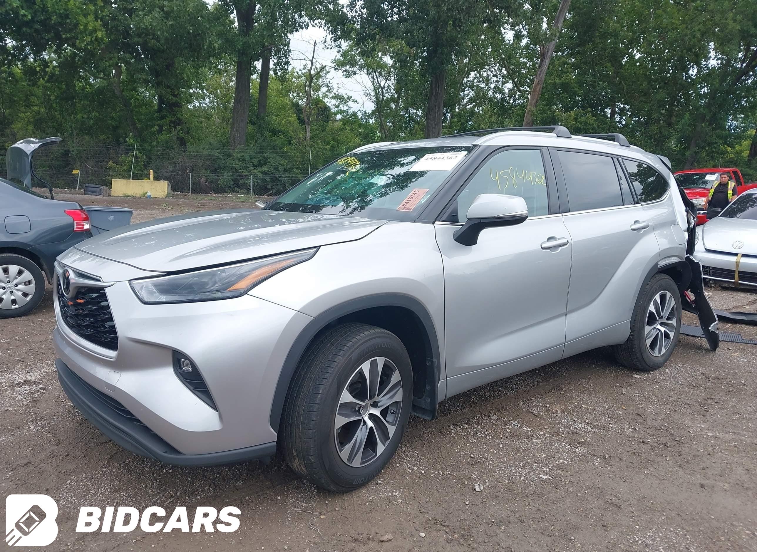 2022 Toyota Highlander, Xle