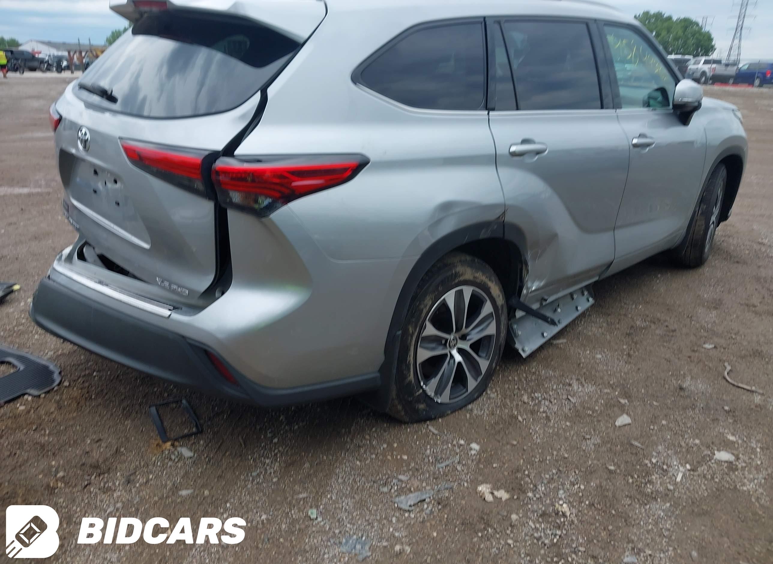 2022 Toyota Highlander, Xle