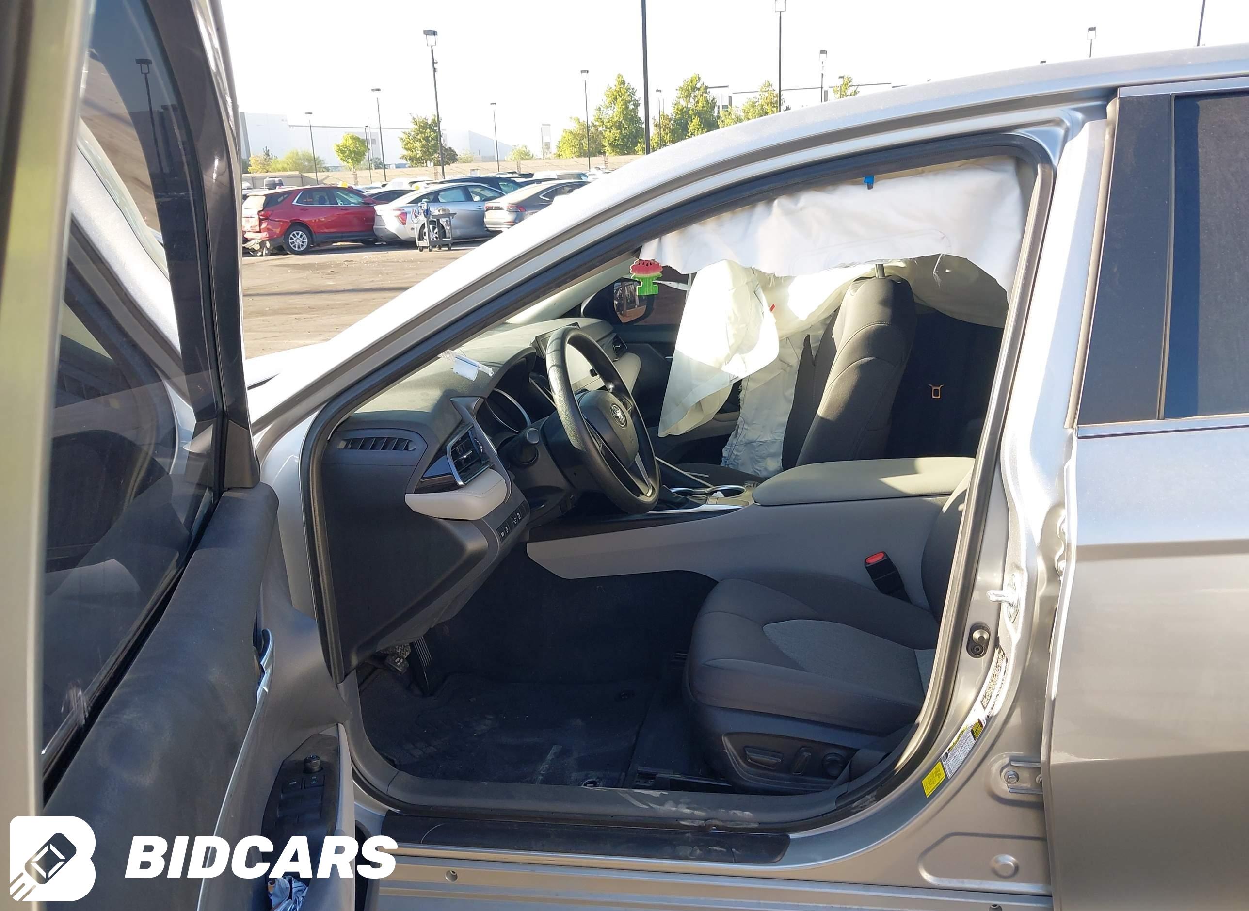 2024 Toyota Camry, LE