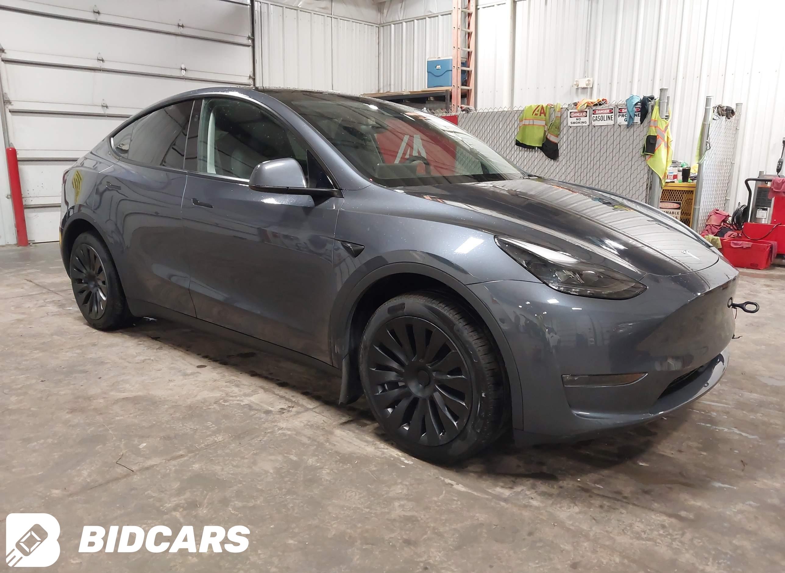 2024 Tesla Model Y, Long Rang...