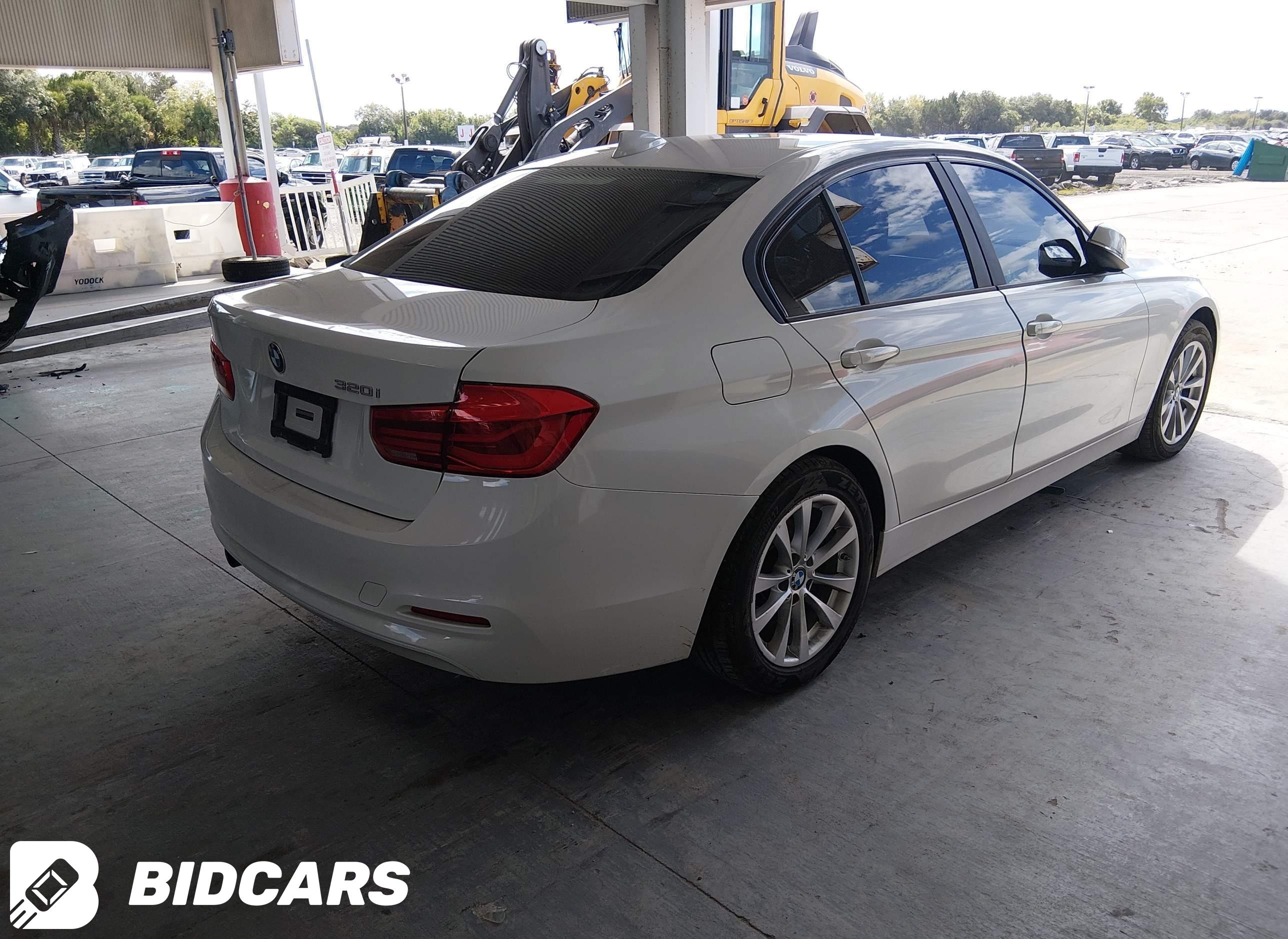 2016 BMW 3 Series, 320I