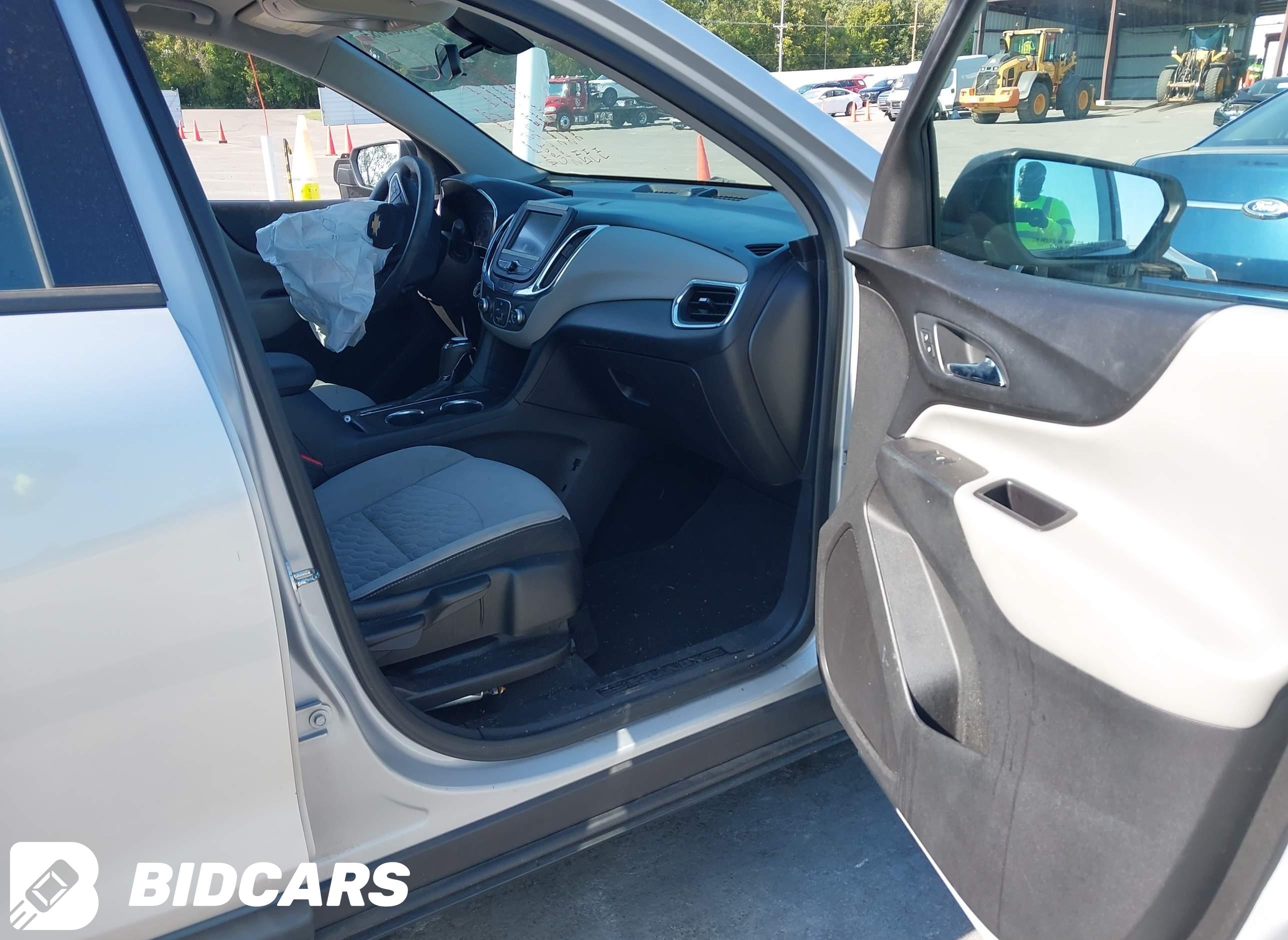 2018 Chevrolet Equinox, LS