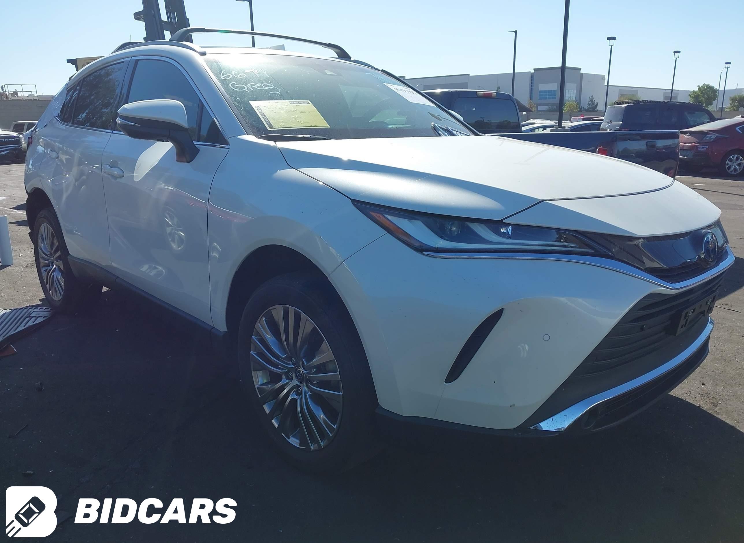 2022 Toyota Venza, Xle