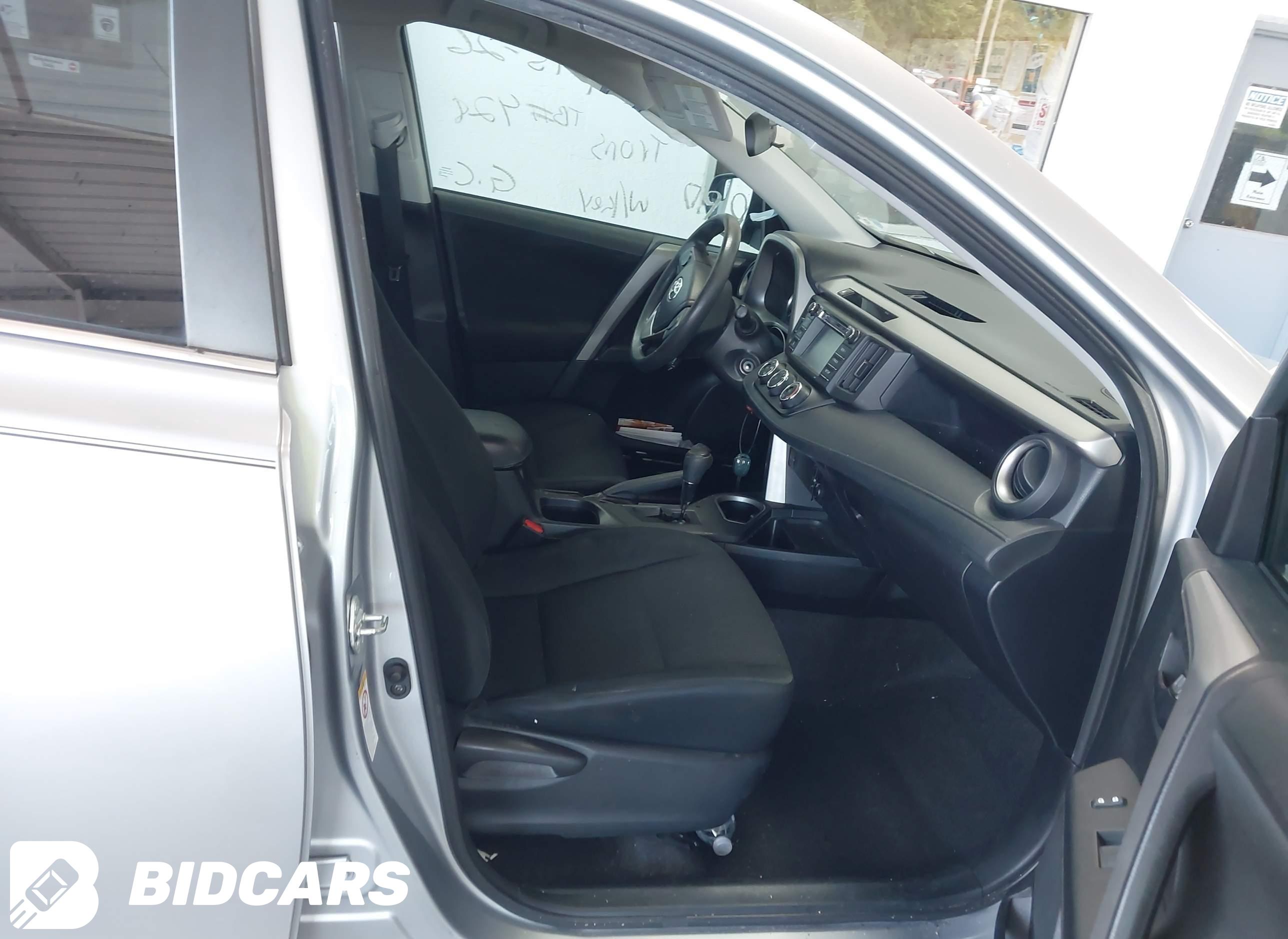 2016 Toyota RAV4, LE