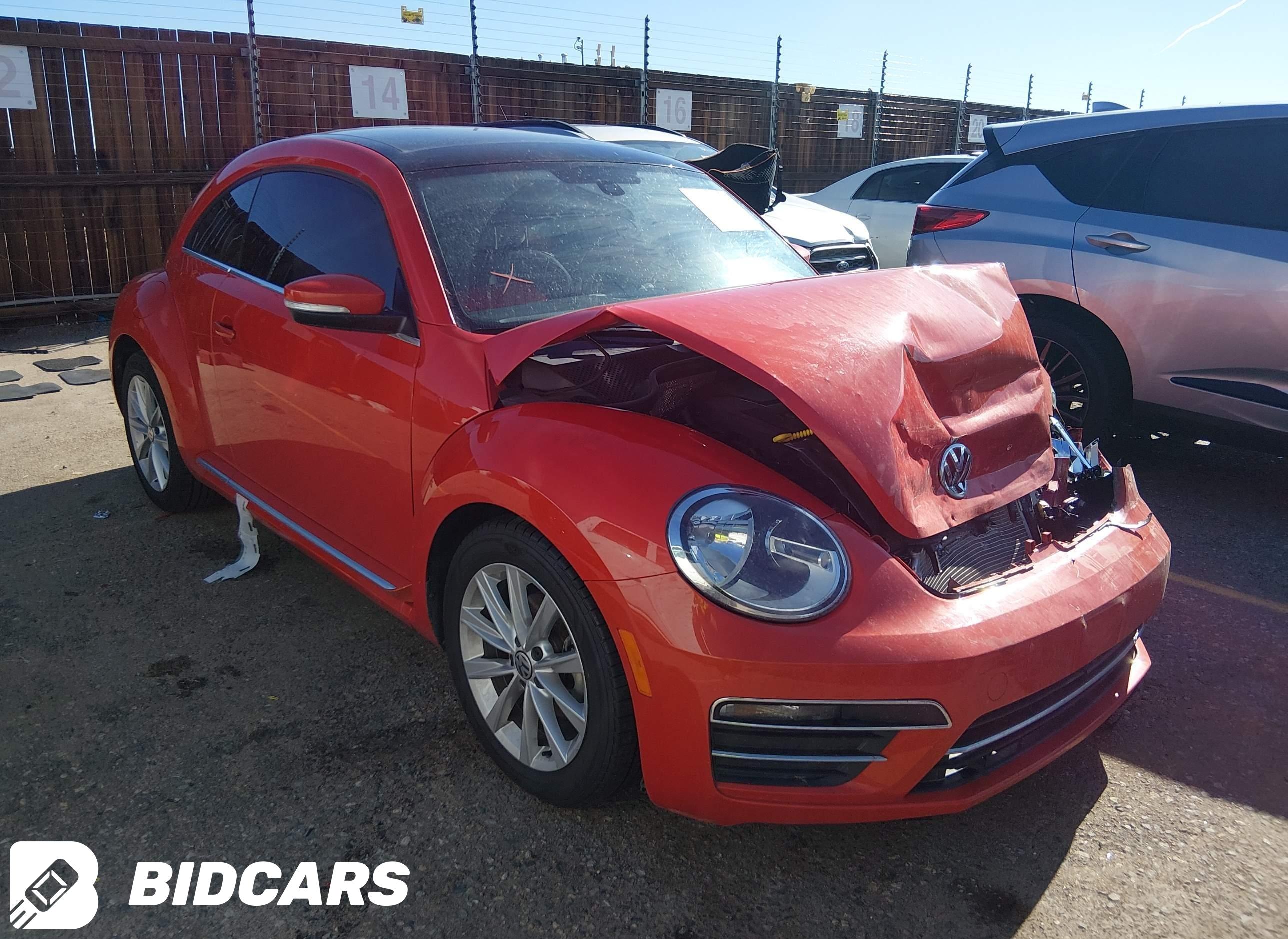 2019 Volkswagen Beetle, 2.0T Se