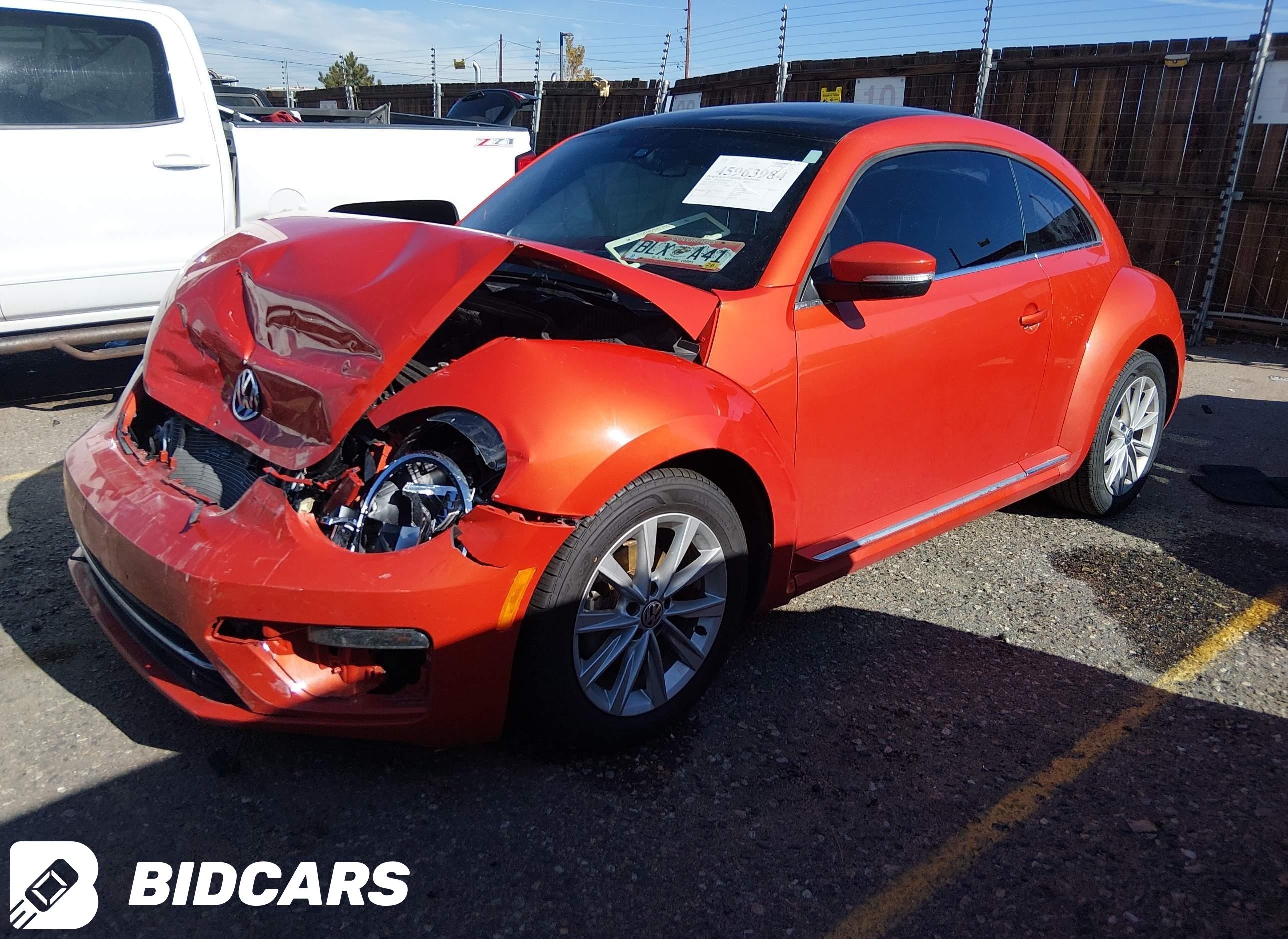 2019 Volkswagen Beetle, 2.0T Se
