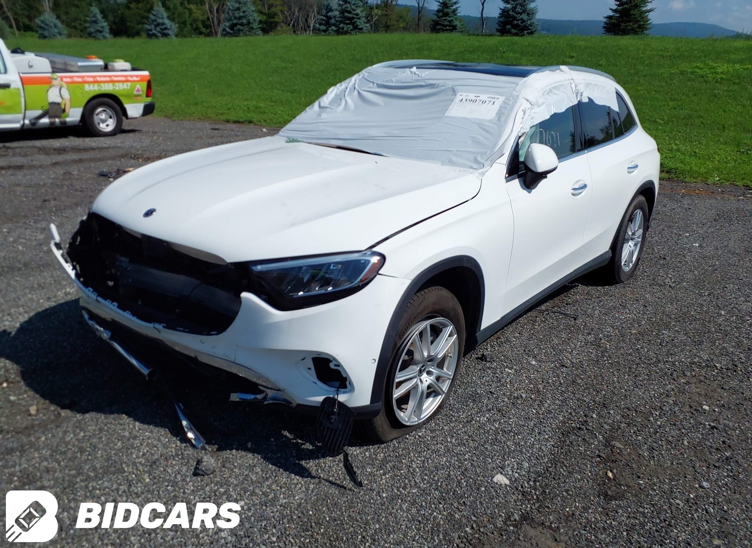 2025 Mercedes-Benz GLC 300, 4...