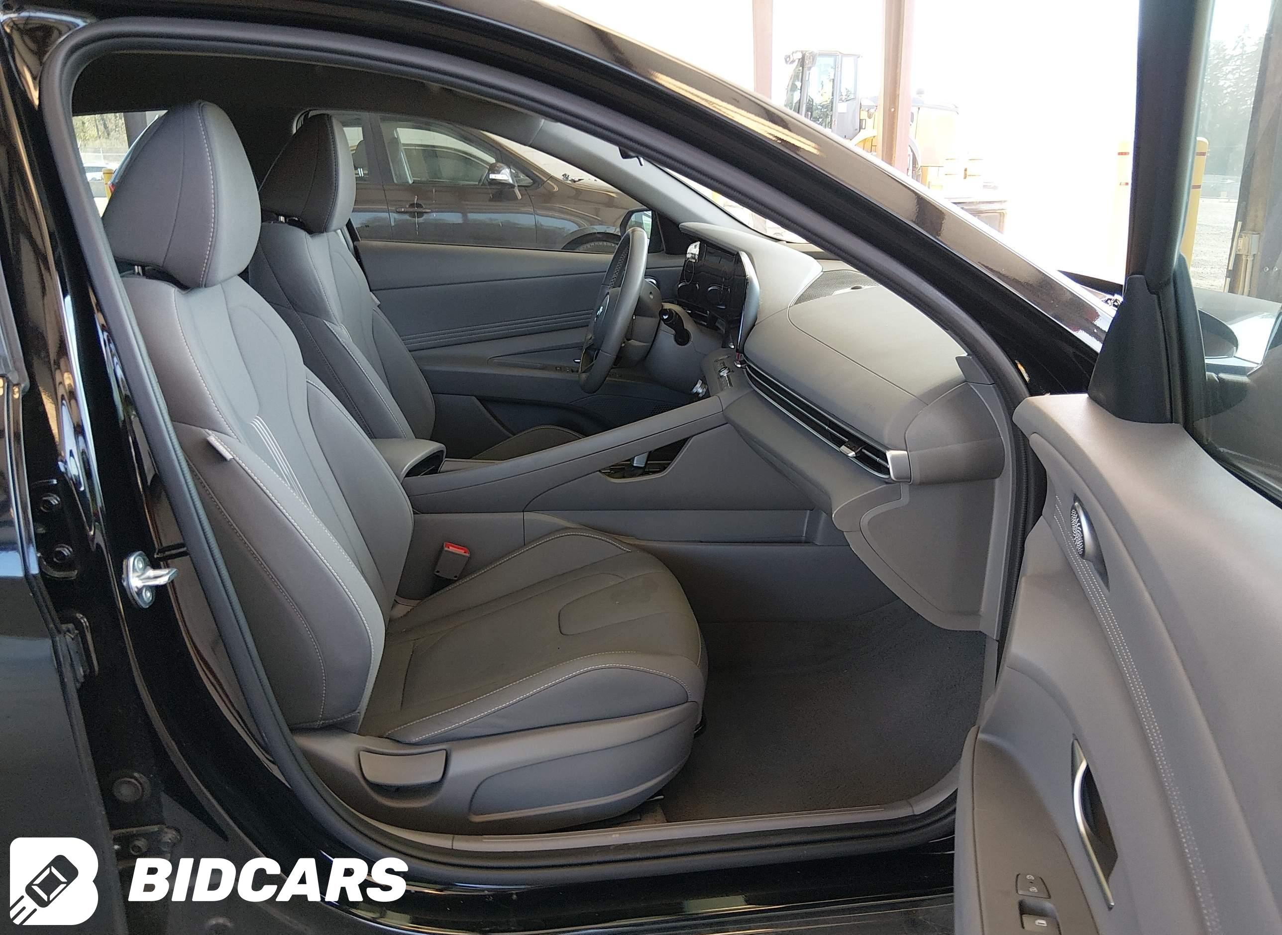 2023 Hyundai Elantra, Sel