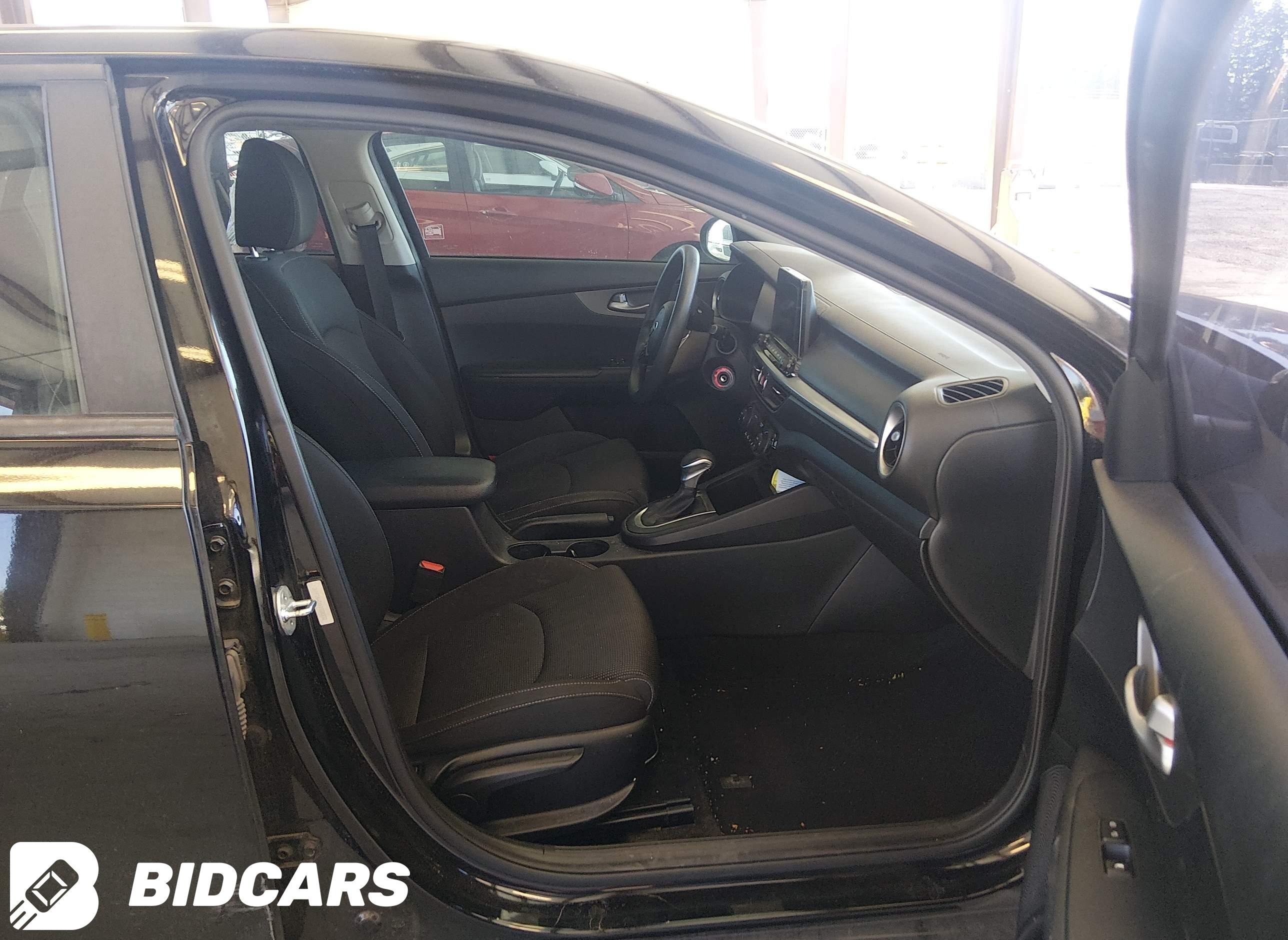 2019 KIA Forte, Lxs