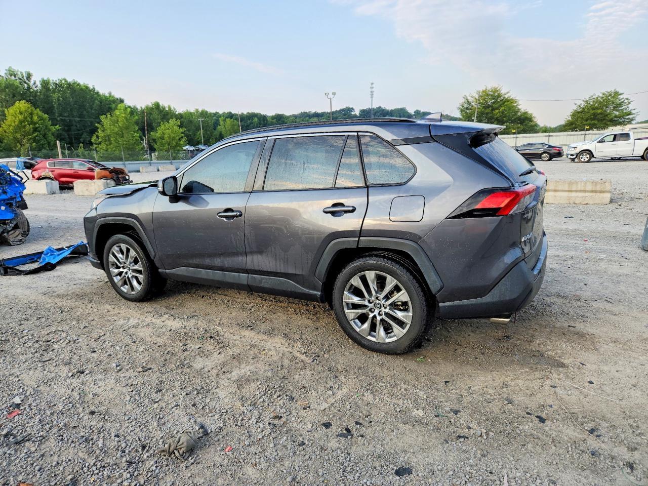 2021 Toyota RAV4, Xle Premium