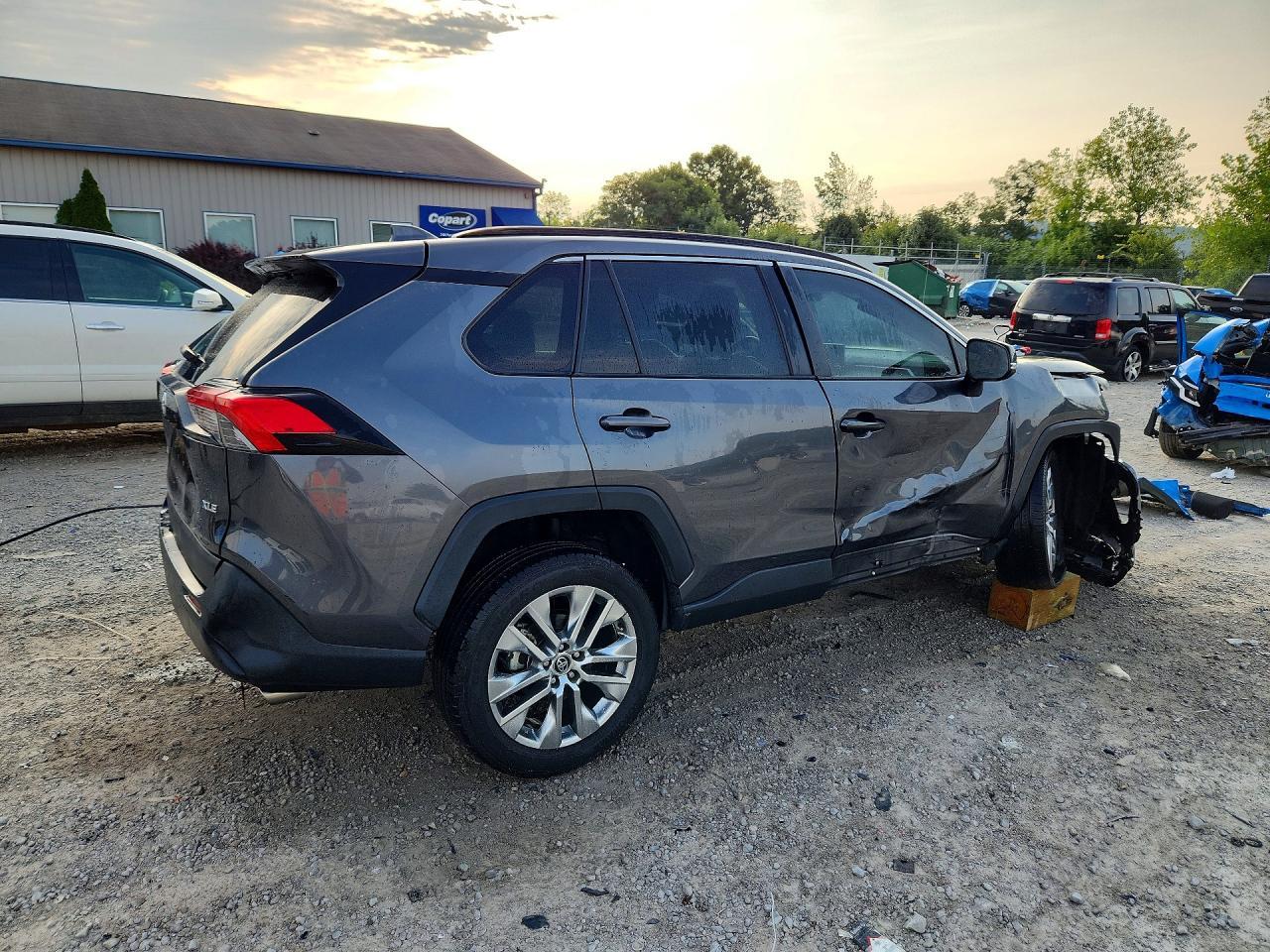 2021 Toyota RAV4, Xle Premium