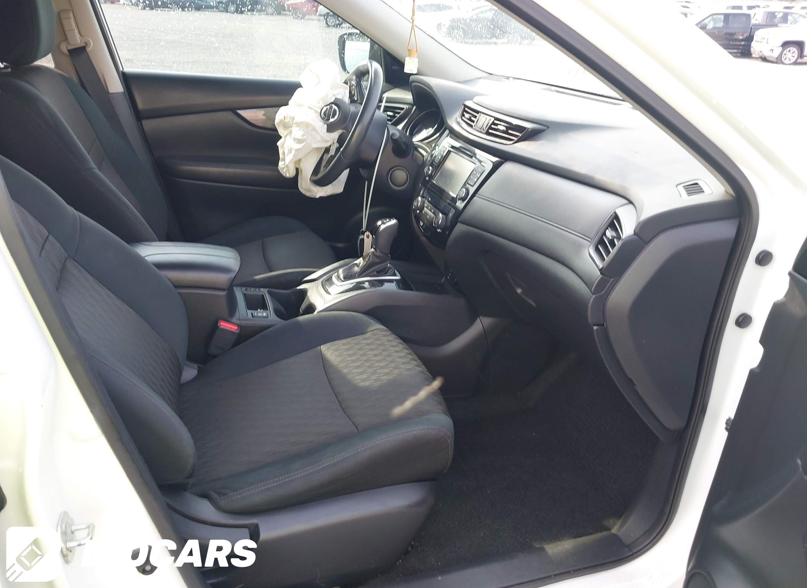 2017 Nissan Rogue, SV