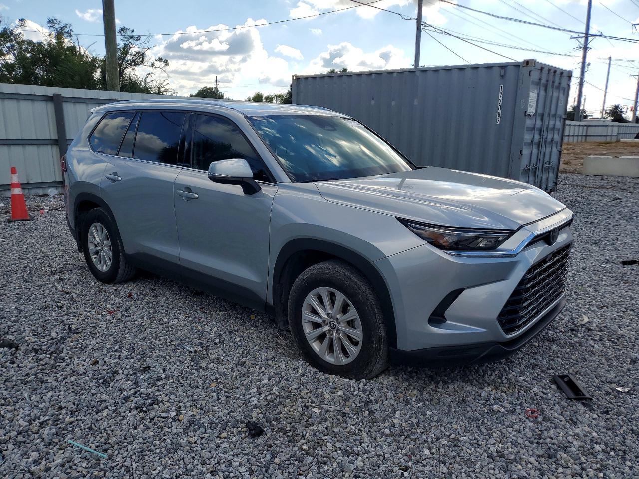 2025 Toyota Grand, Xle