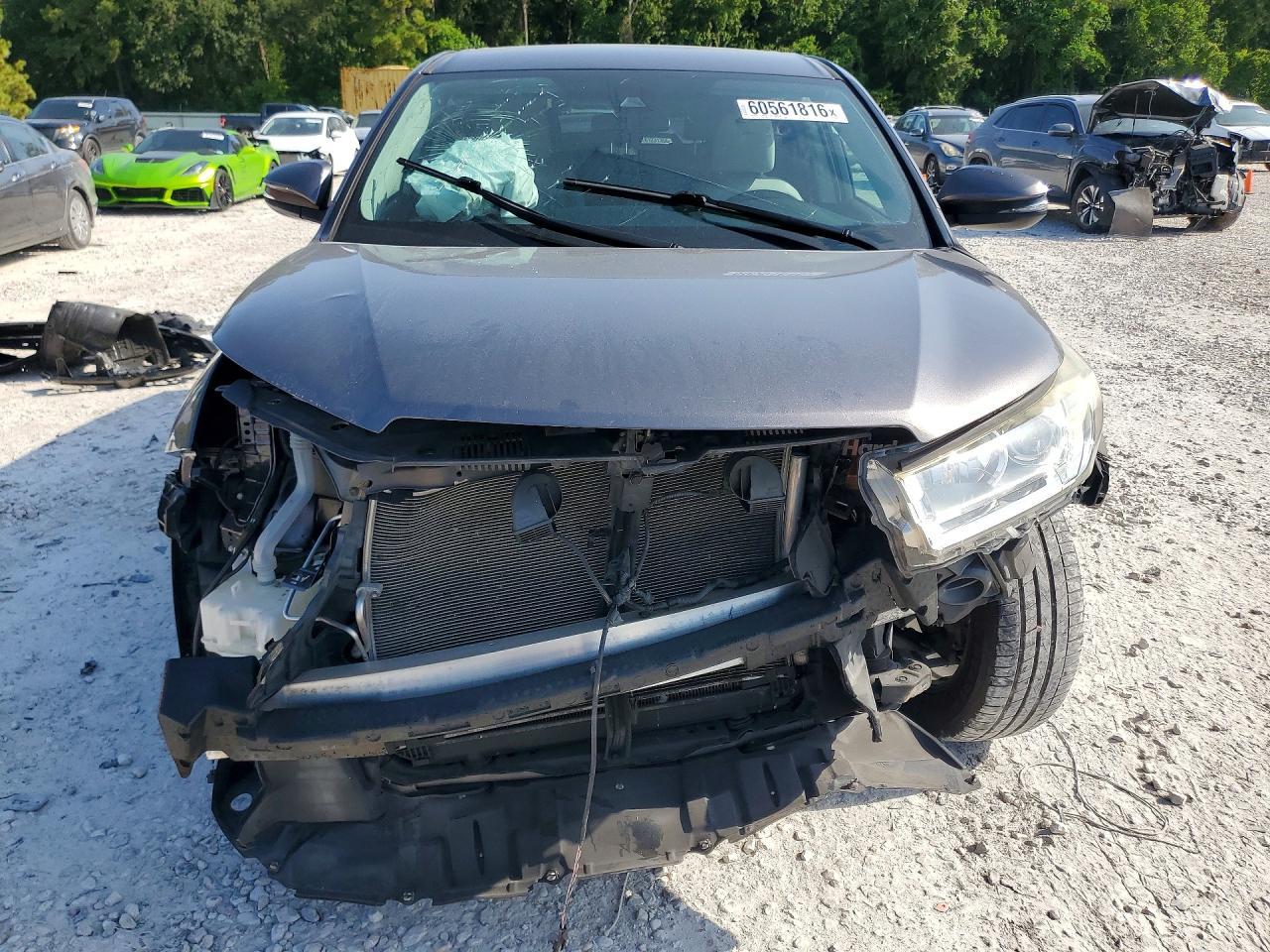 2019 Toyota Highlander, LE
