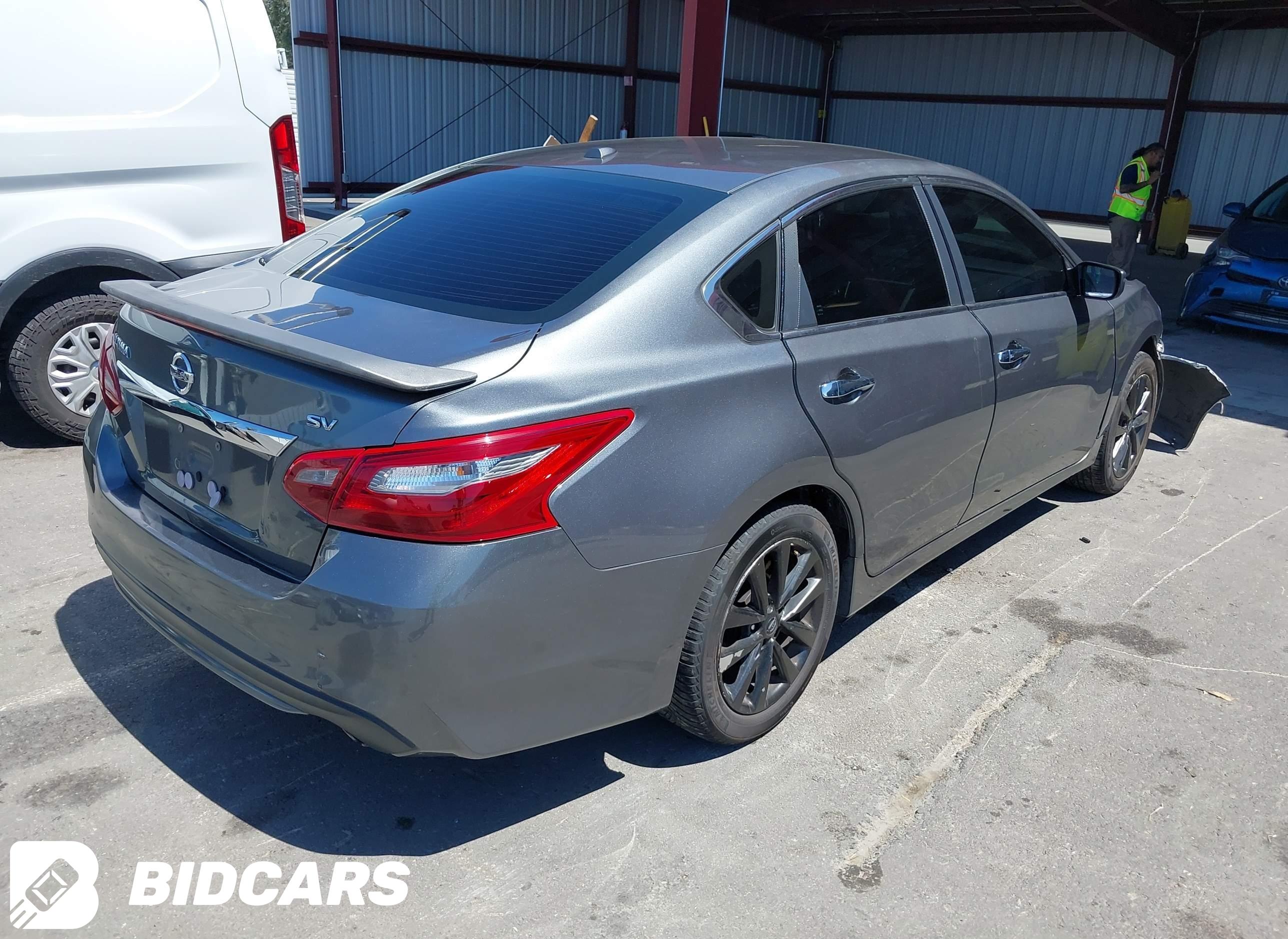 2018 Nissan Altima, 2.5 SV