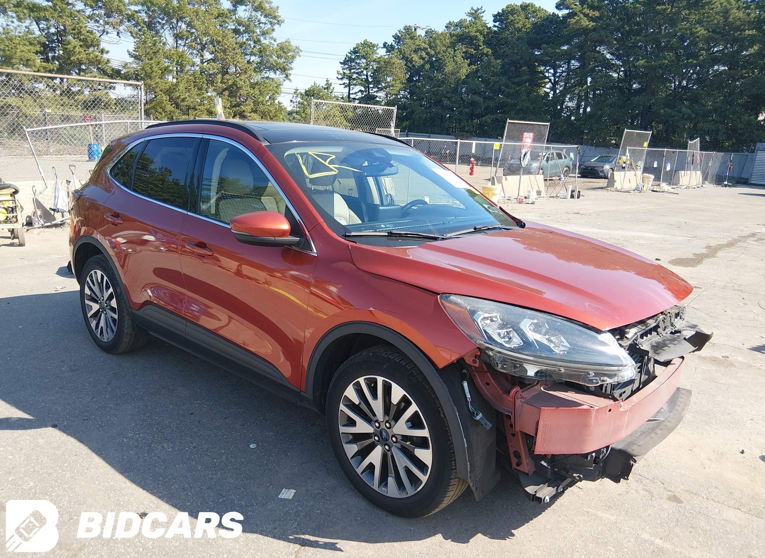 2020 Ford Escape, Titanium