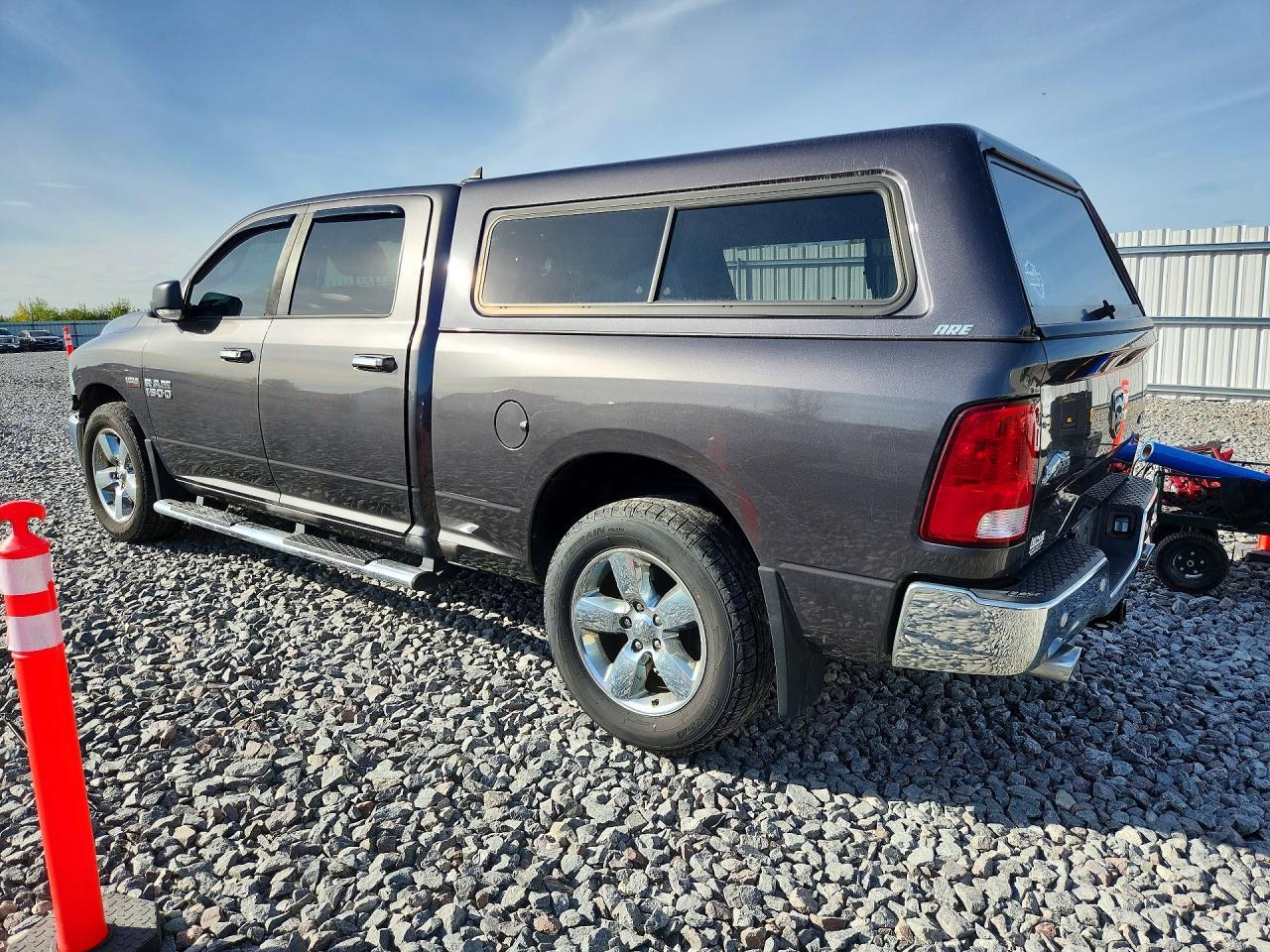 2015 RAM 1500, Slt