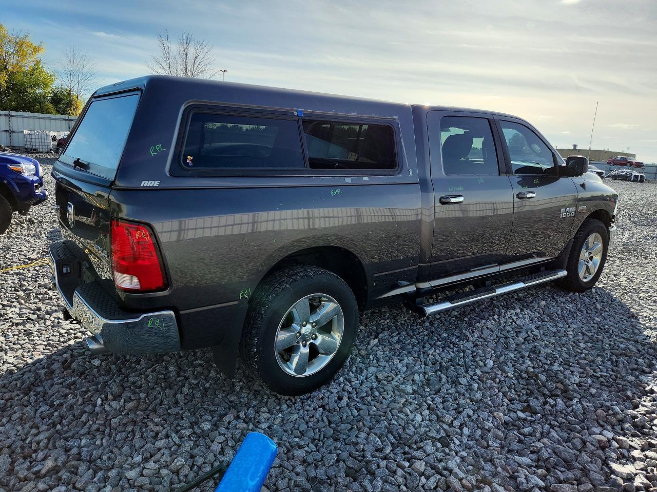 2015 RAM 1500, Slt