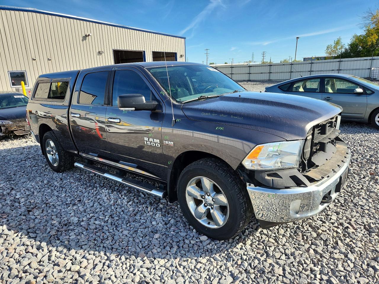 2015 RAM 1500, Slt