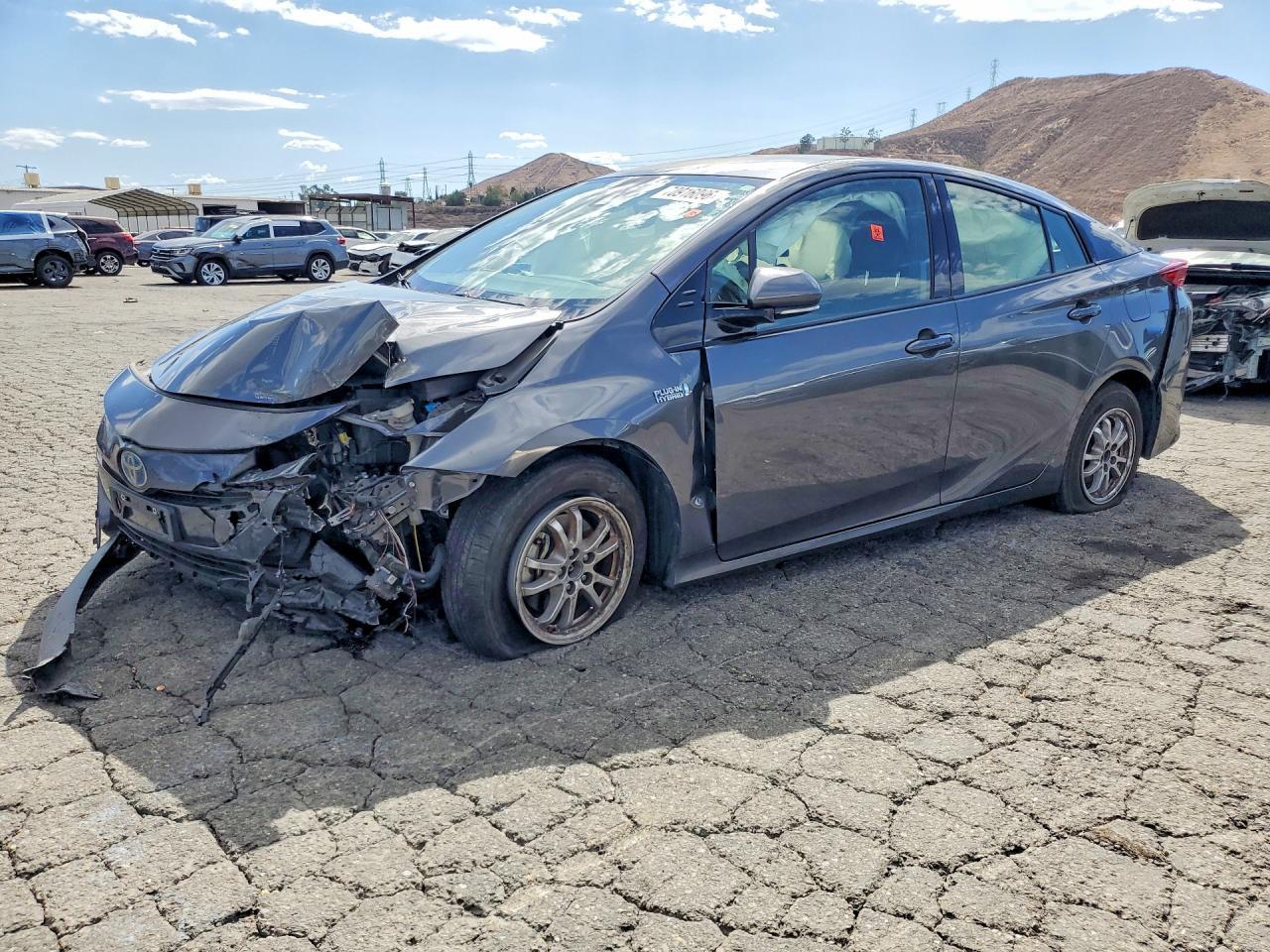 2020 Toyota Prius, Xle