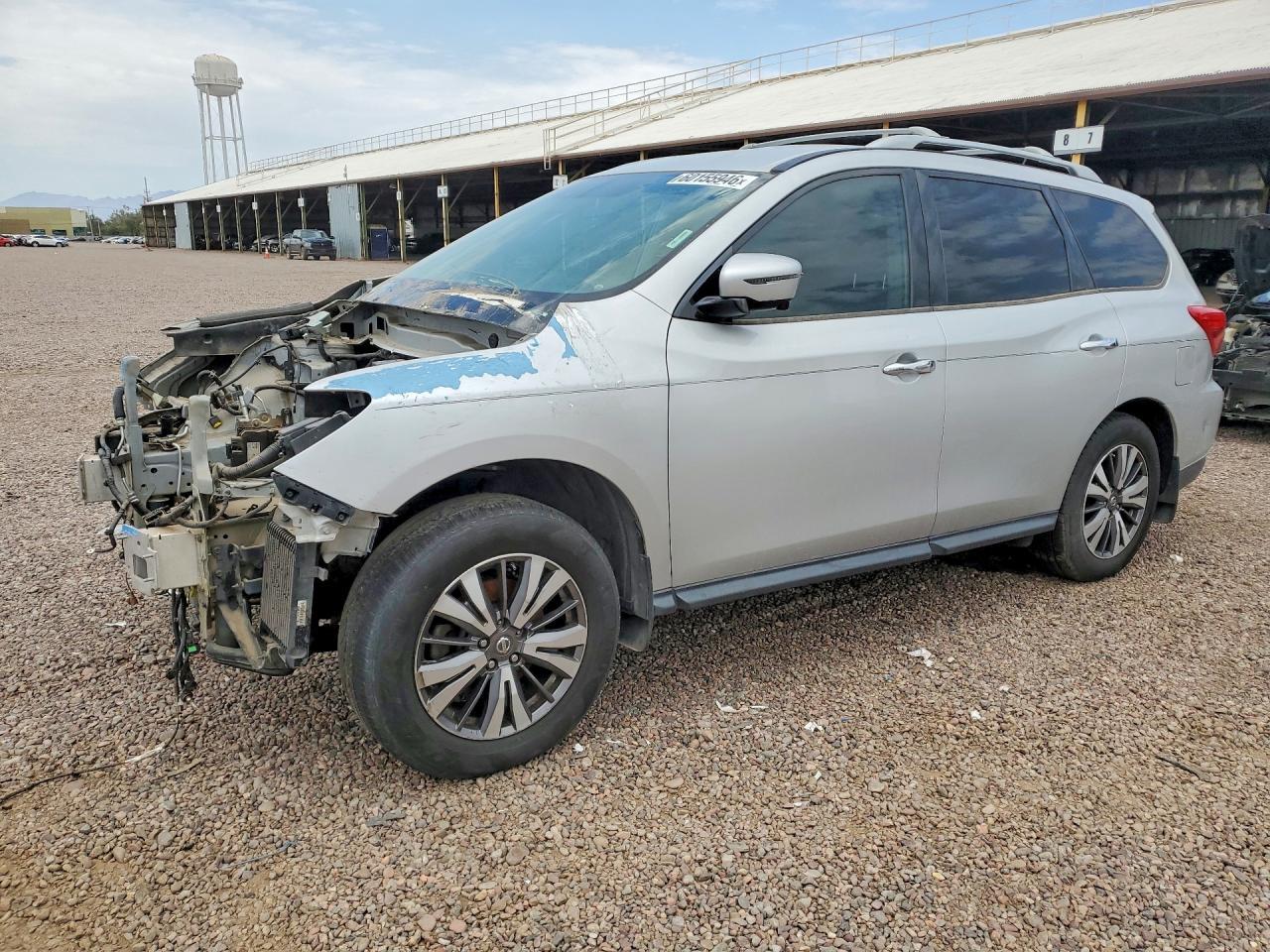 2017 Nissan Pathfinder, SL