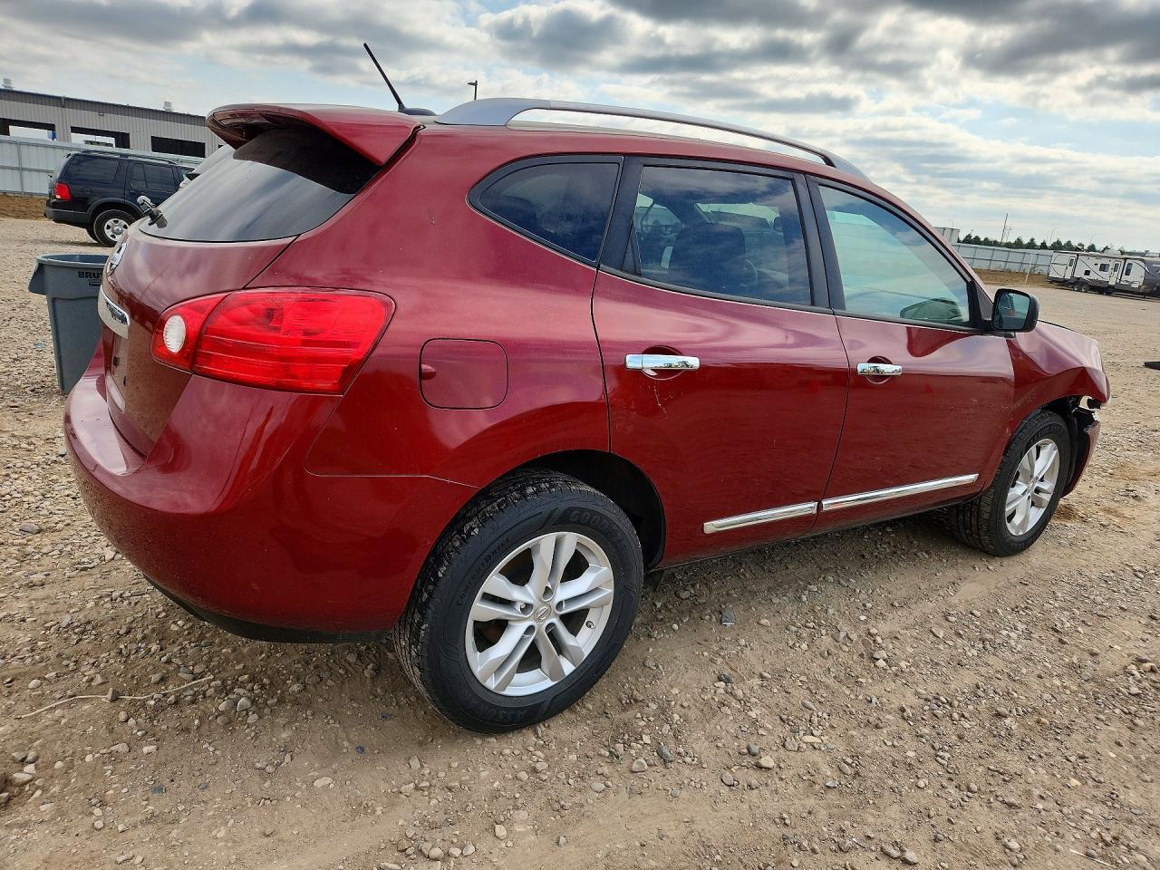 2015 Nissan Rogue, S