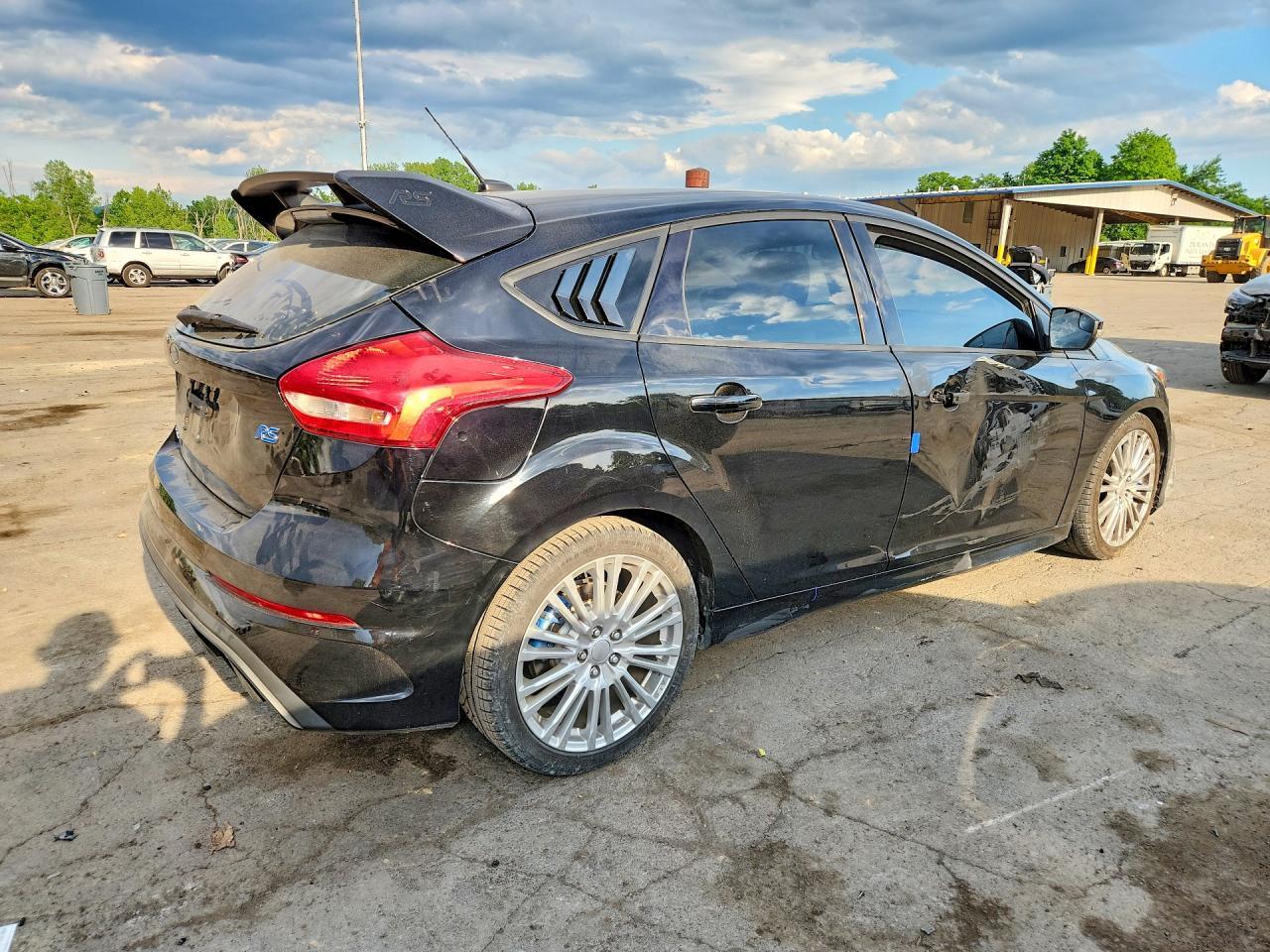 2016 Ford Focus, RS