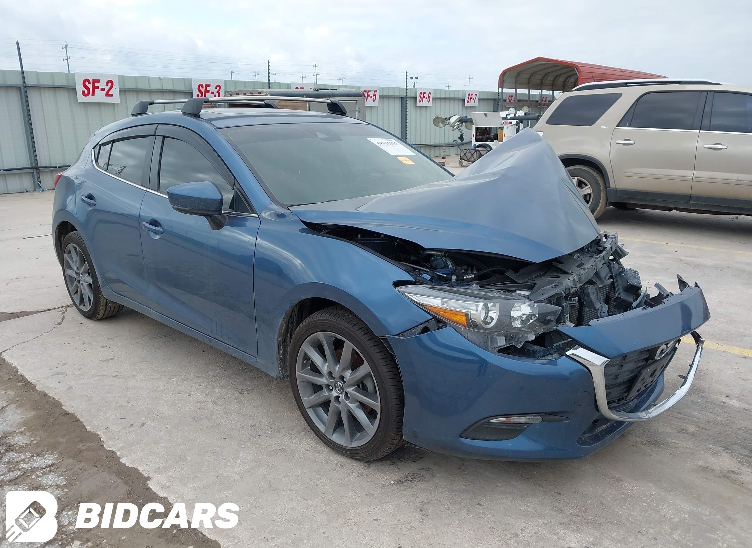 2018 Mazda 3, Touring