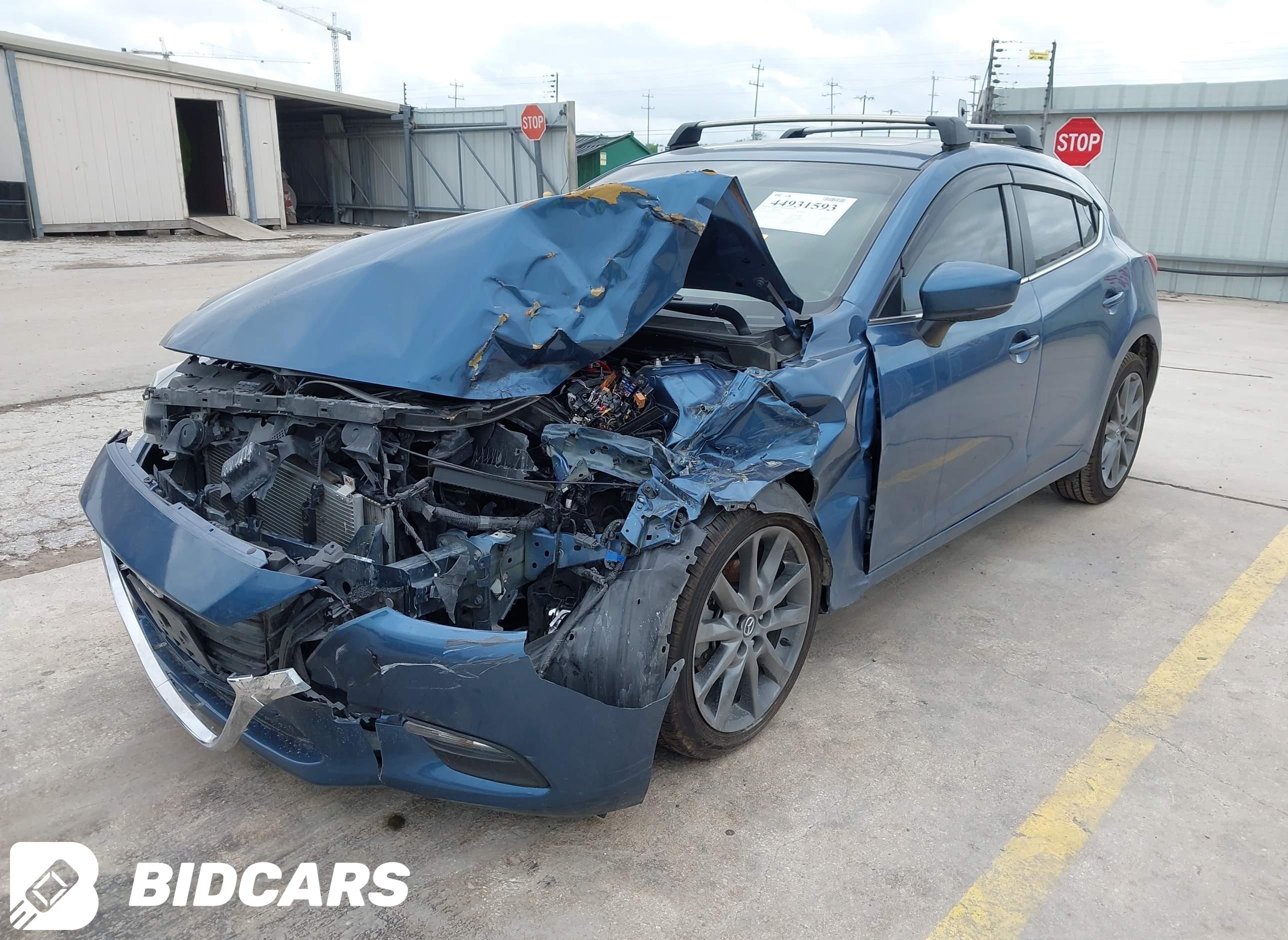 2018 Mazda 3, Touring