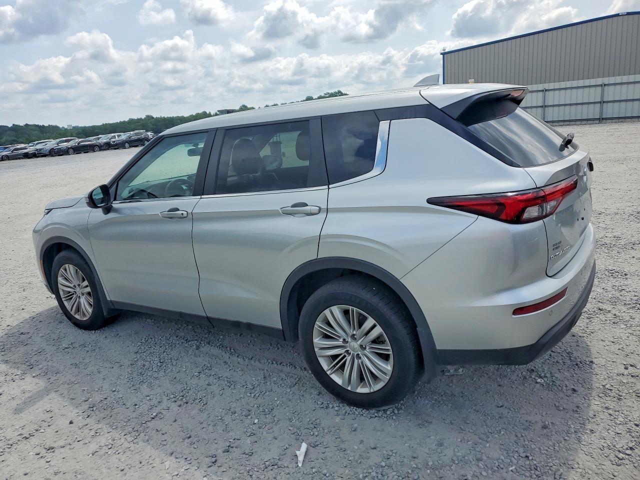 2024 Mitsubishi Outlander, ES