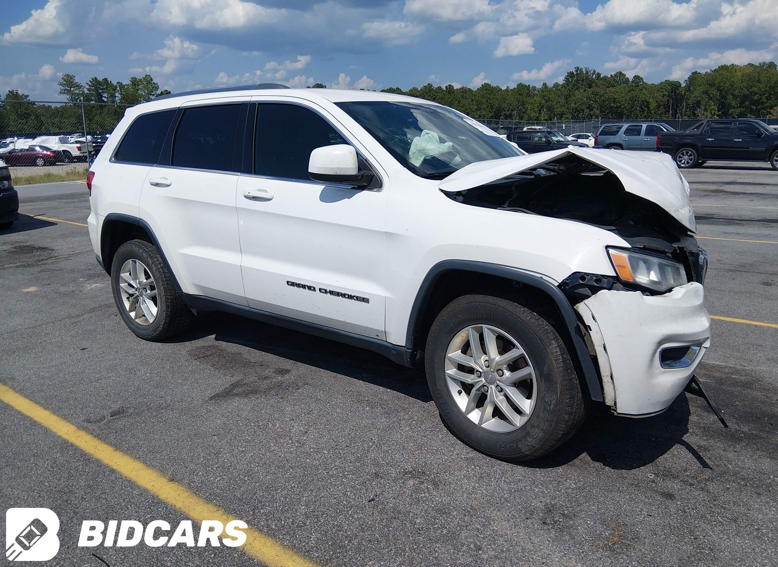2017 Jeep Grand Cherokee, Laredo