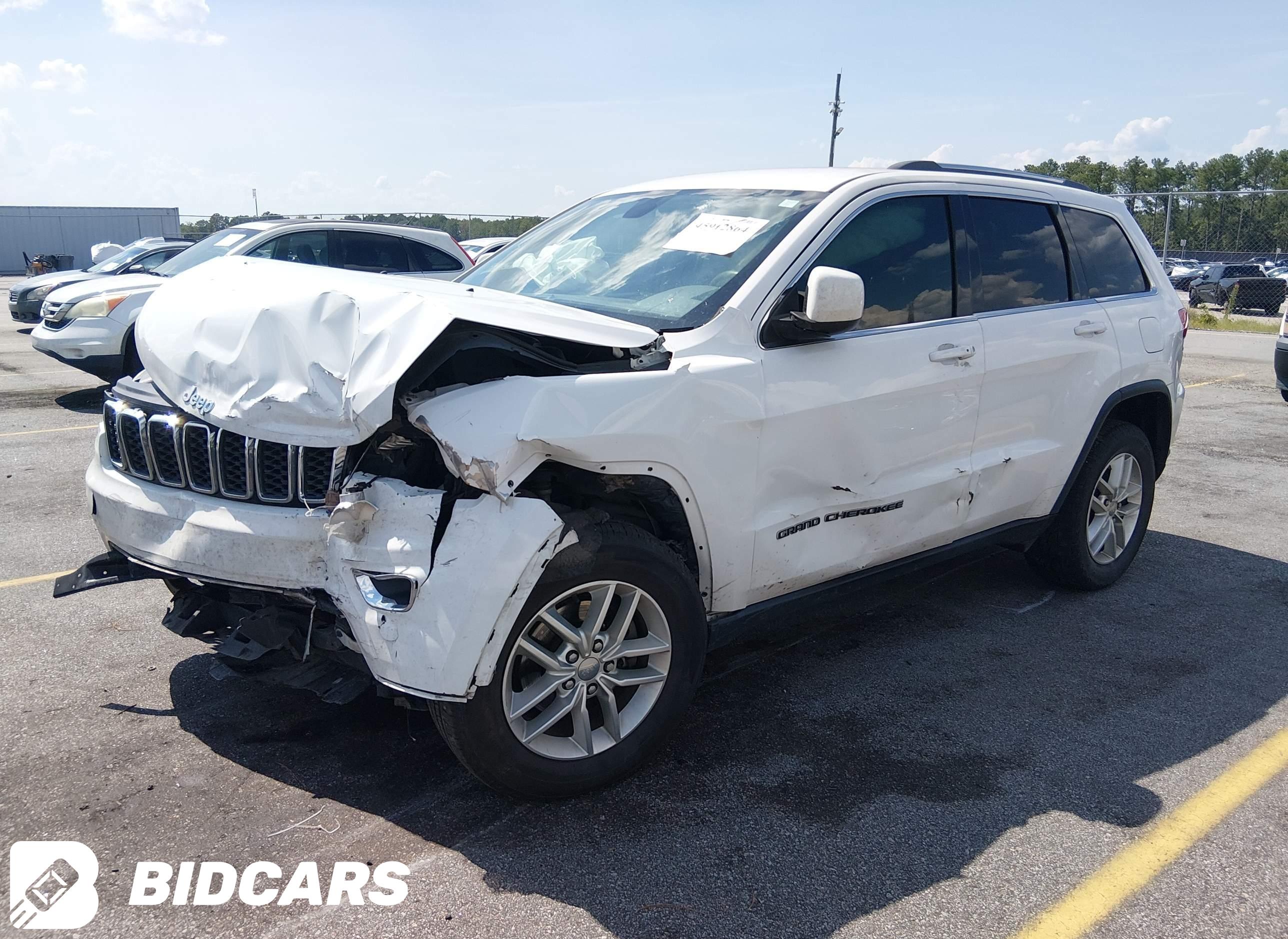 2017 Jeep Grand Cherokee, Laredo