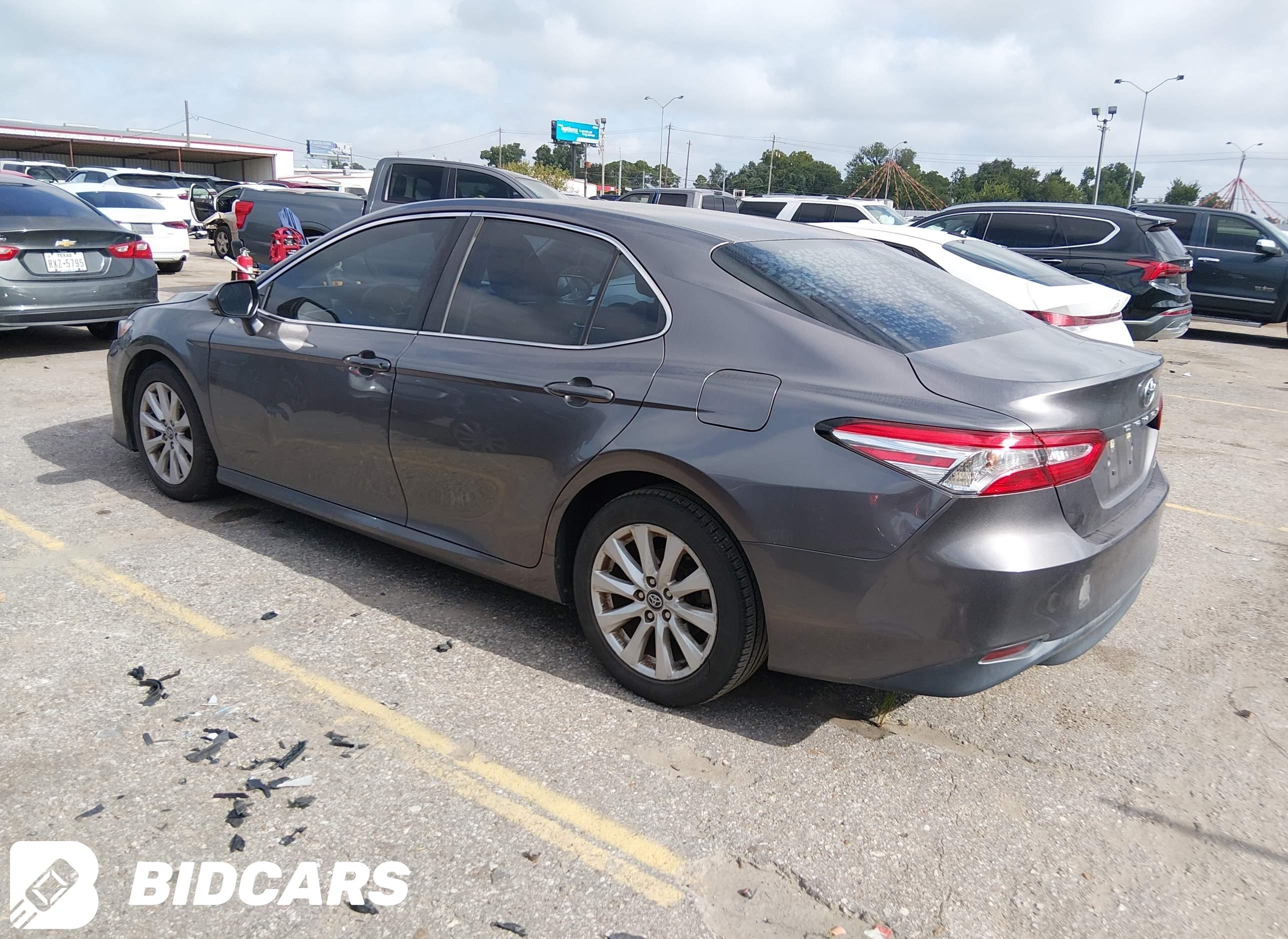 2018 Toyota Camry, LE