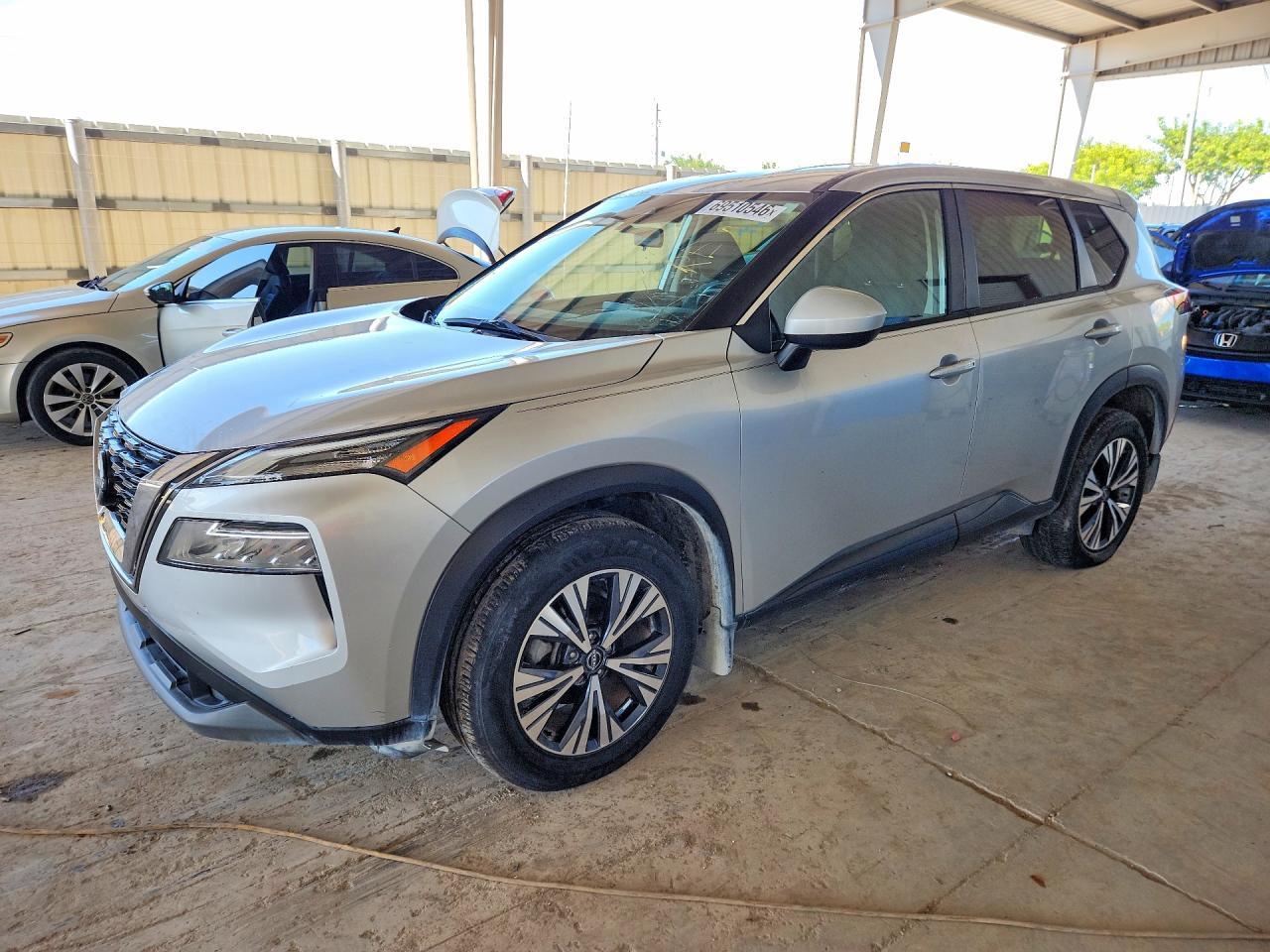 2023 Nissan Rogue, SV