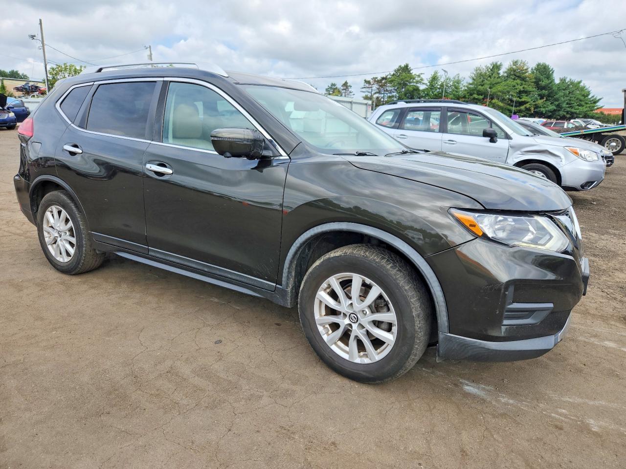2017 Nissan Rogue, SV