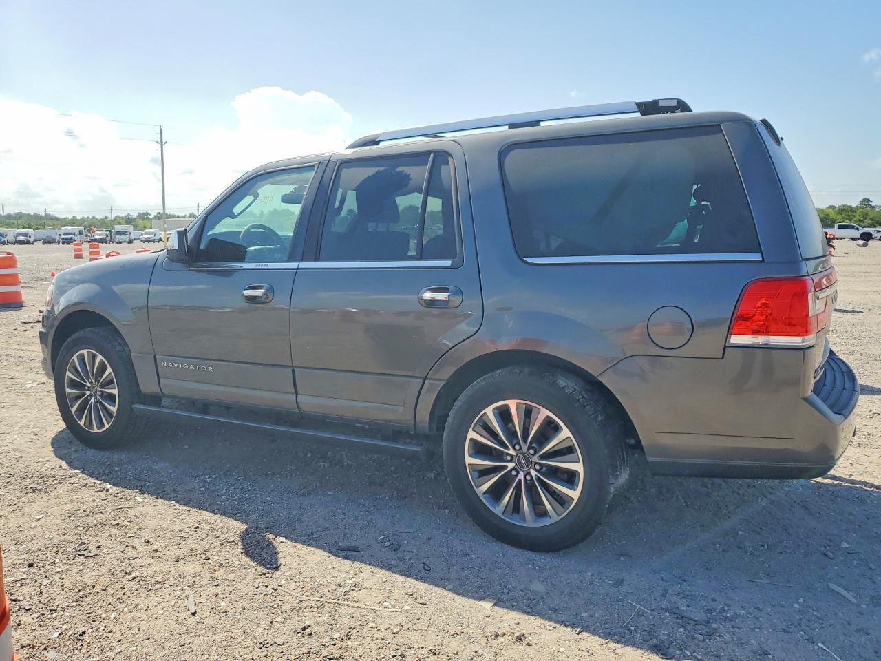 2017 Lincoln Navigator, Select