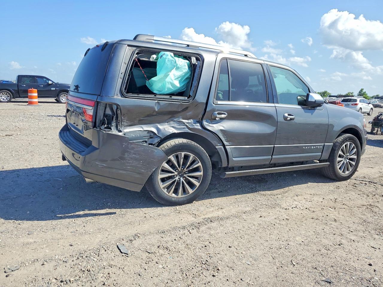 2017 Lincoln Navigator, Select