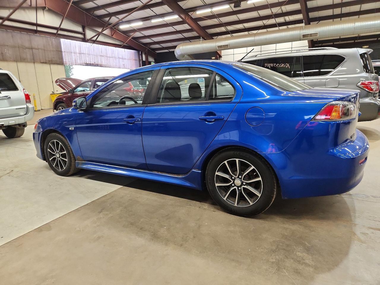 2017 Mitsubishi Lancer, ES