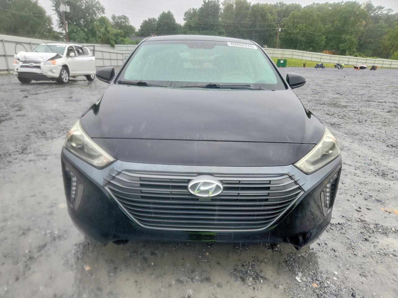 2018 Hyundai Ioniq, Sel