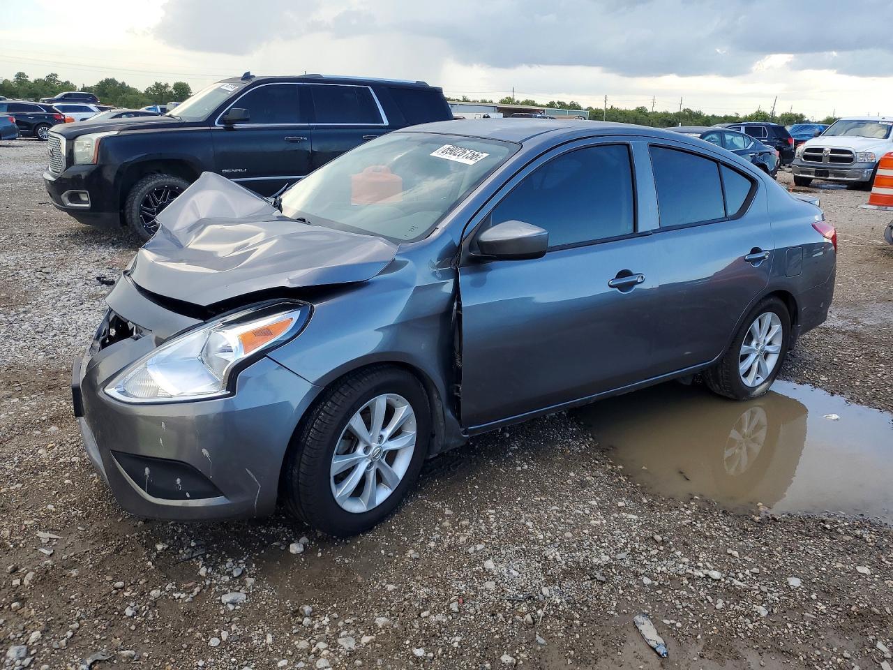 2019 Nissan Versa, S Plus