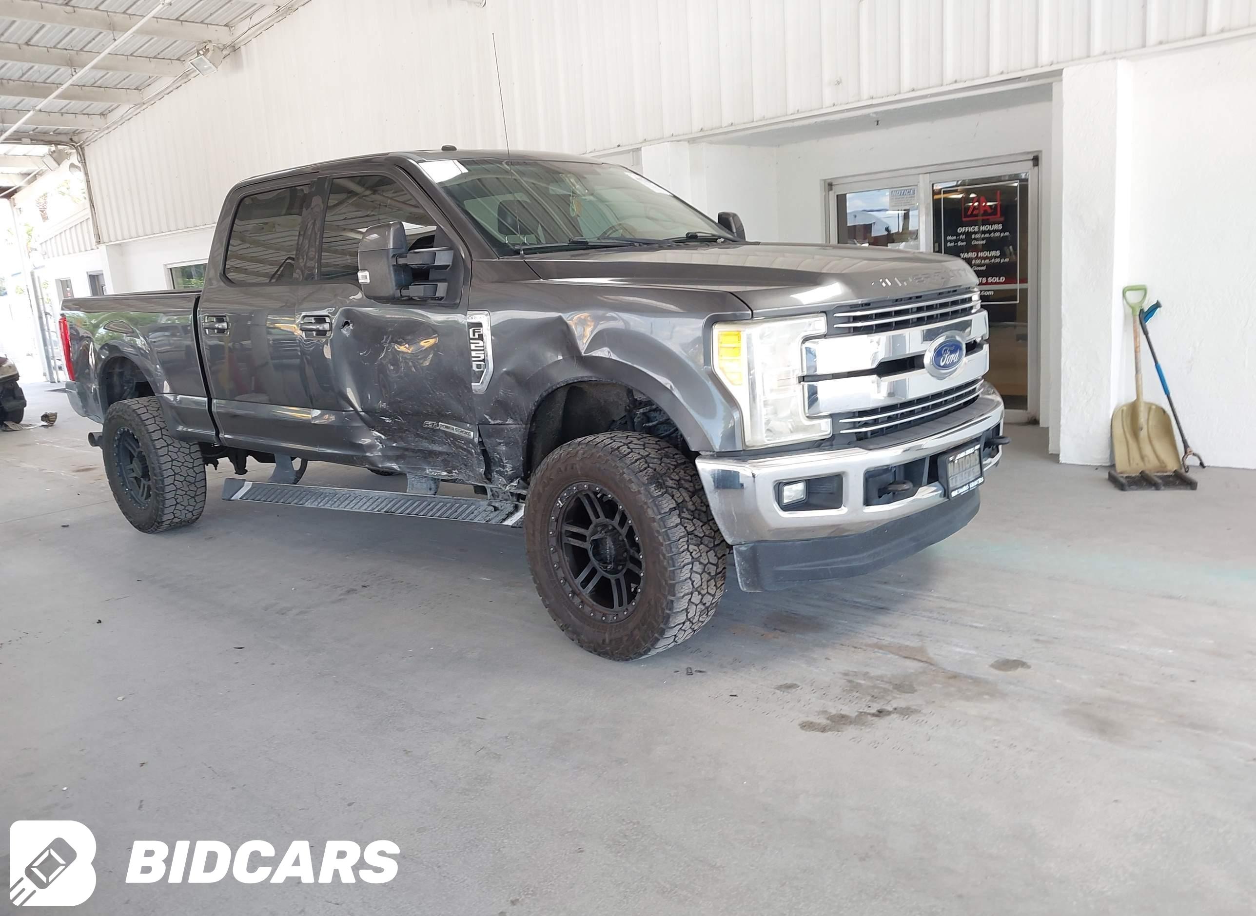 2017 Ford F-250, Lariat