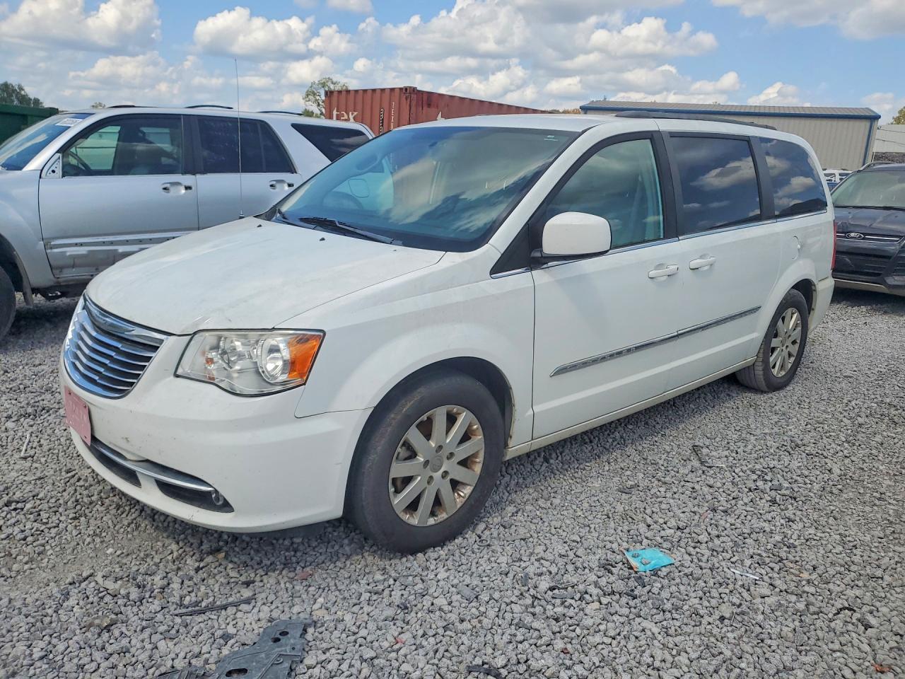 2015 Chrysler Town and Countr...