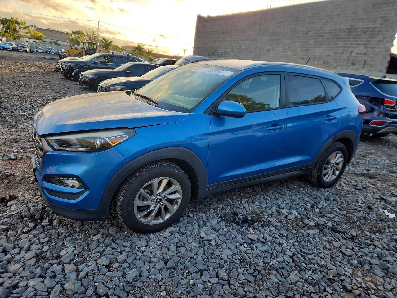 2016 Hyundai Tucson, SE
