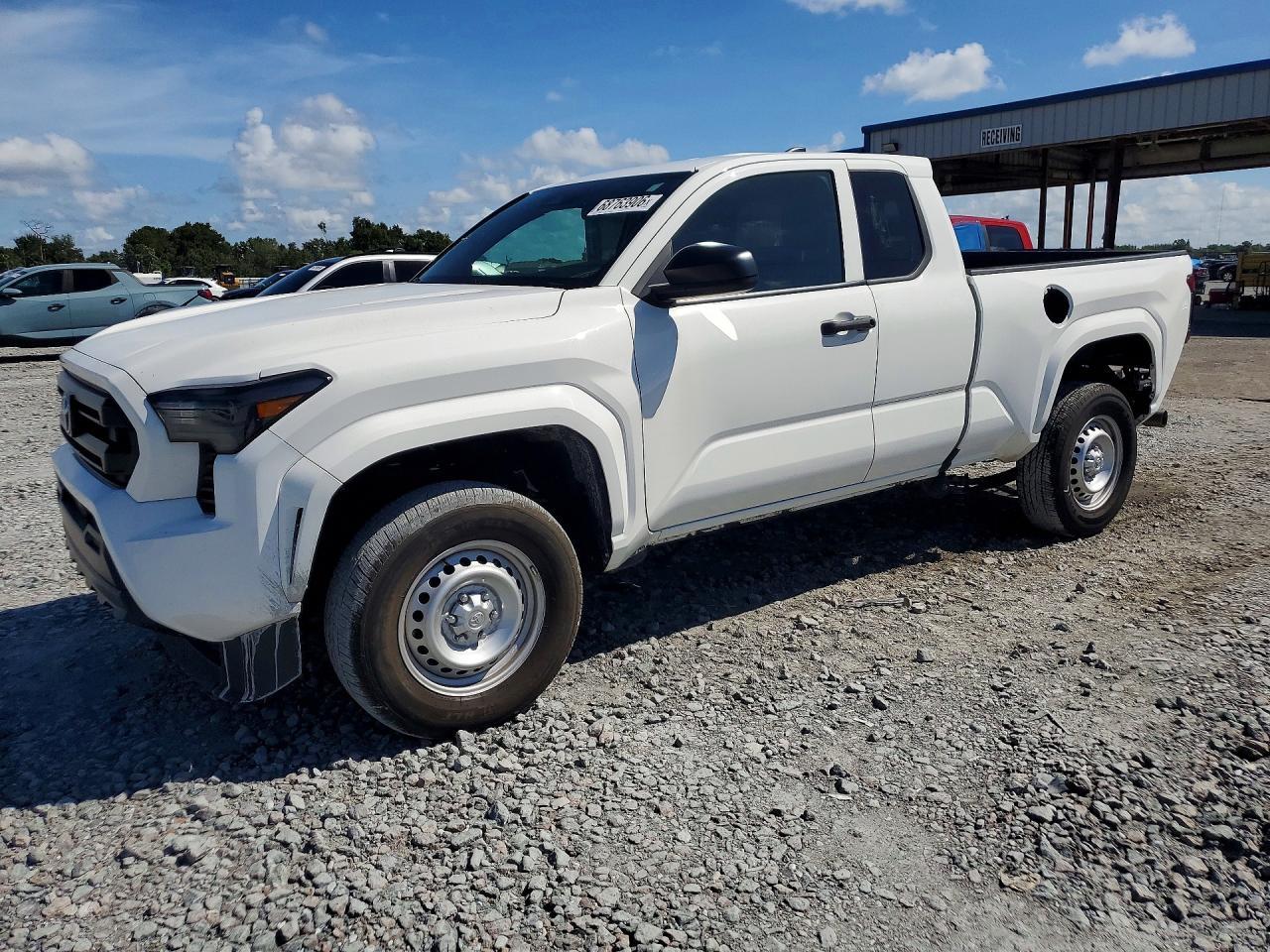 2025 Toyota Tacoma, SR