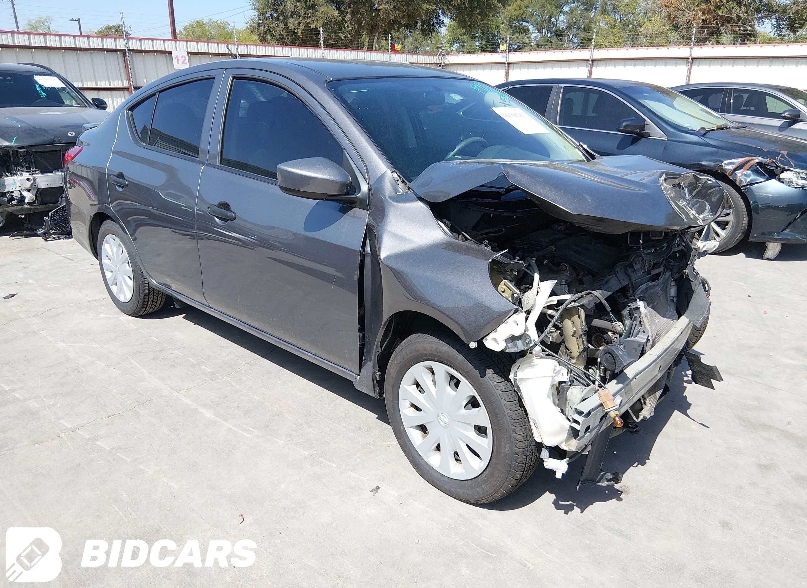 2019 Nissan Versa, 1.6 S+